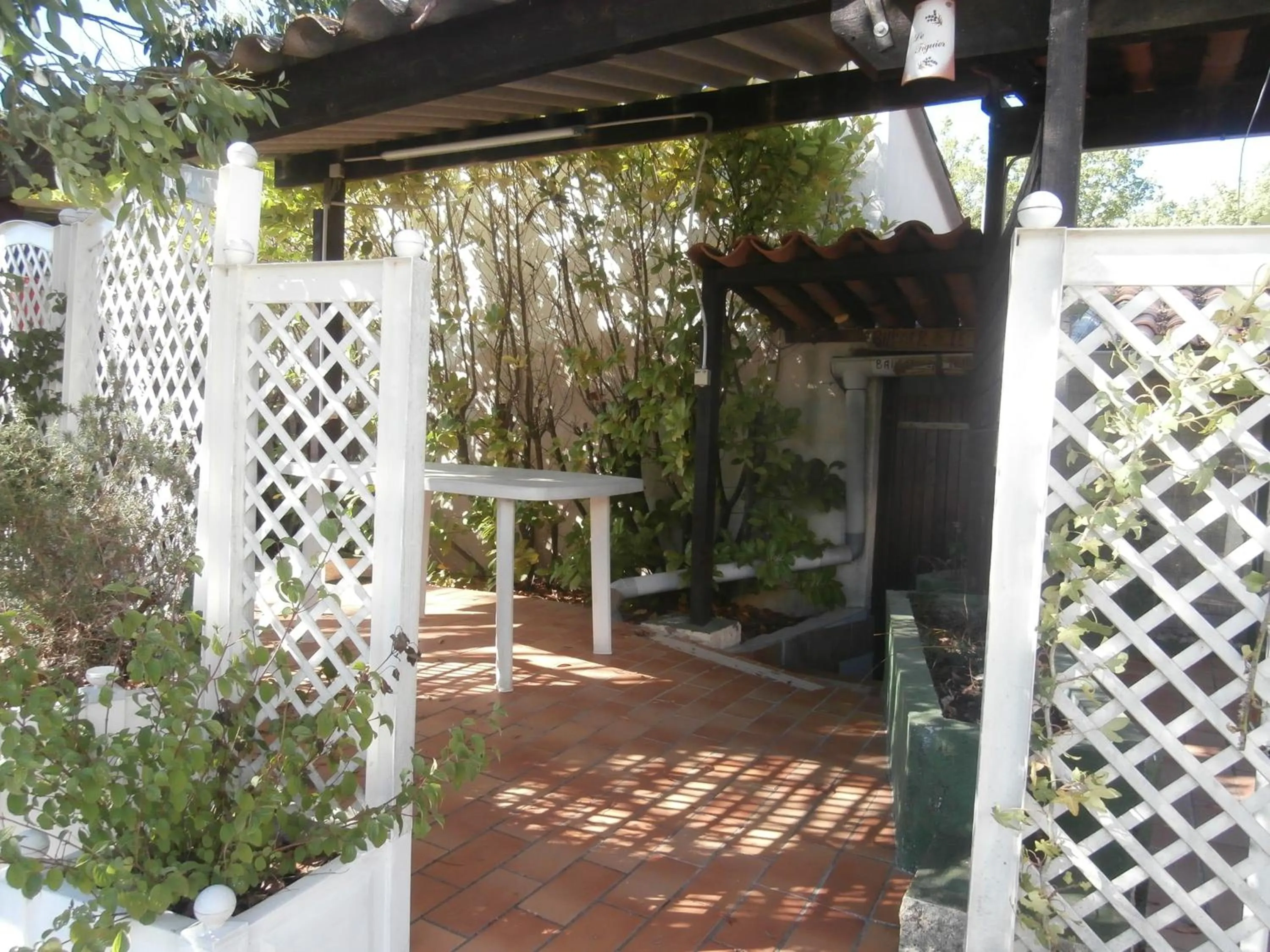Patio in Le Claux des Hespérides