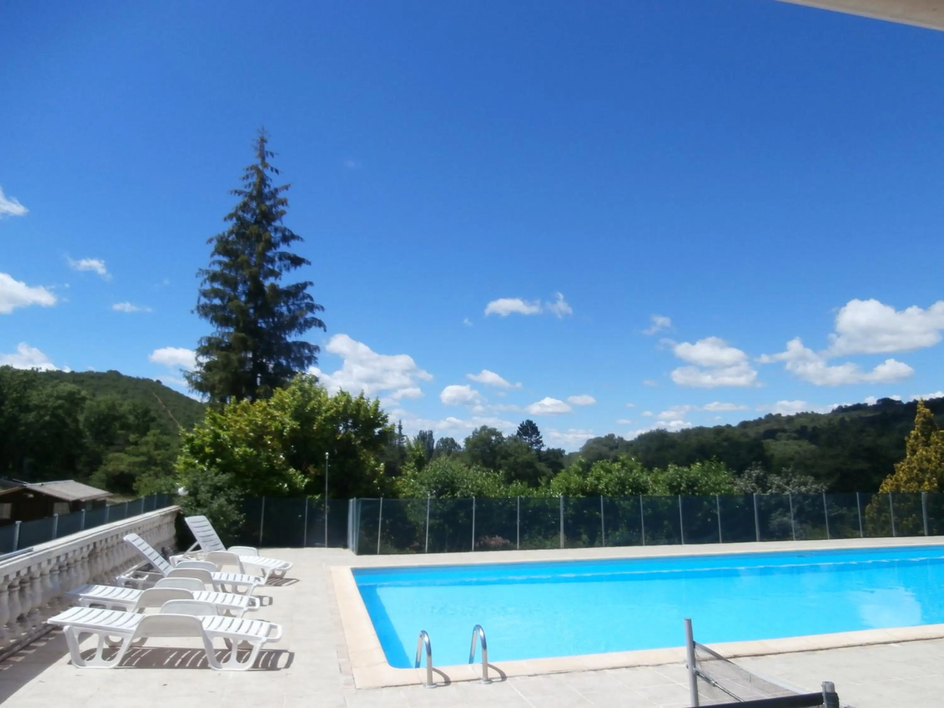 Day in Le Claux des Hespérides