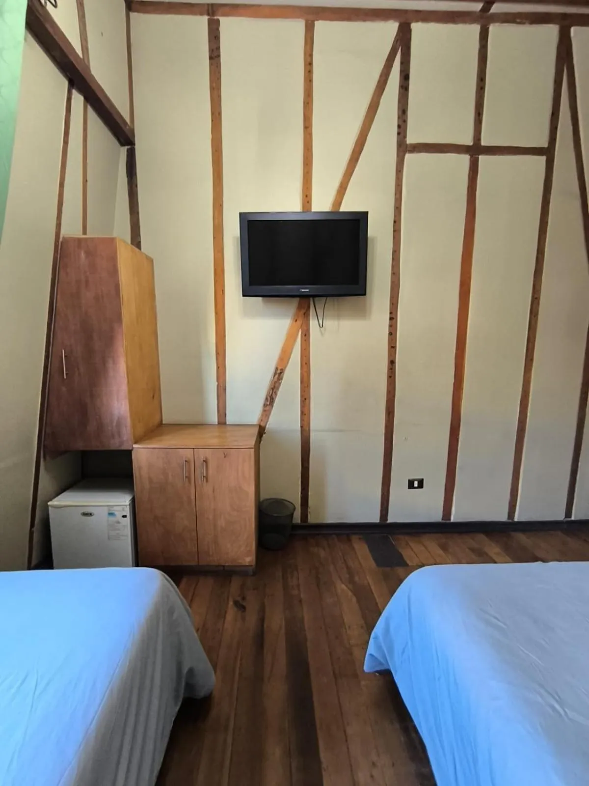 Bed in Hotel Reina Victoria Valparaíso