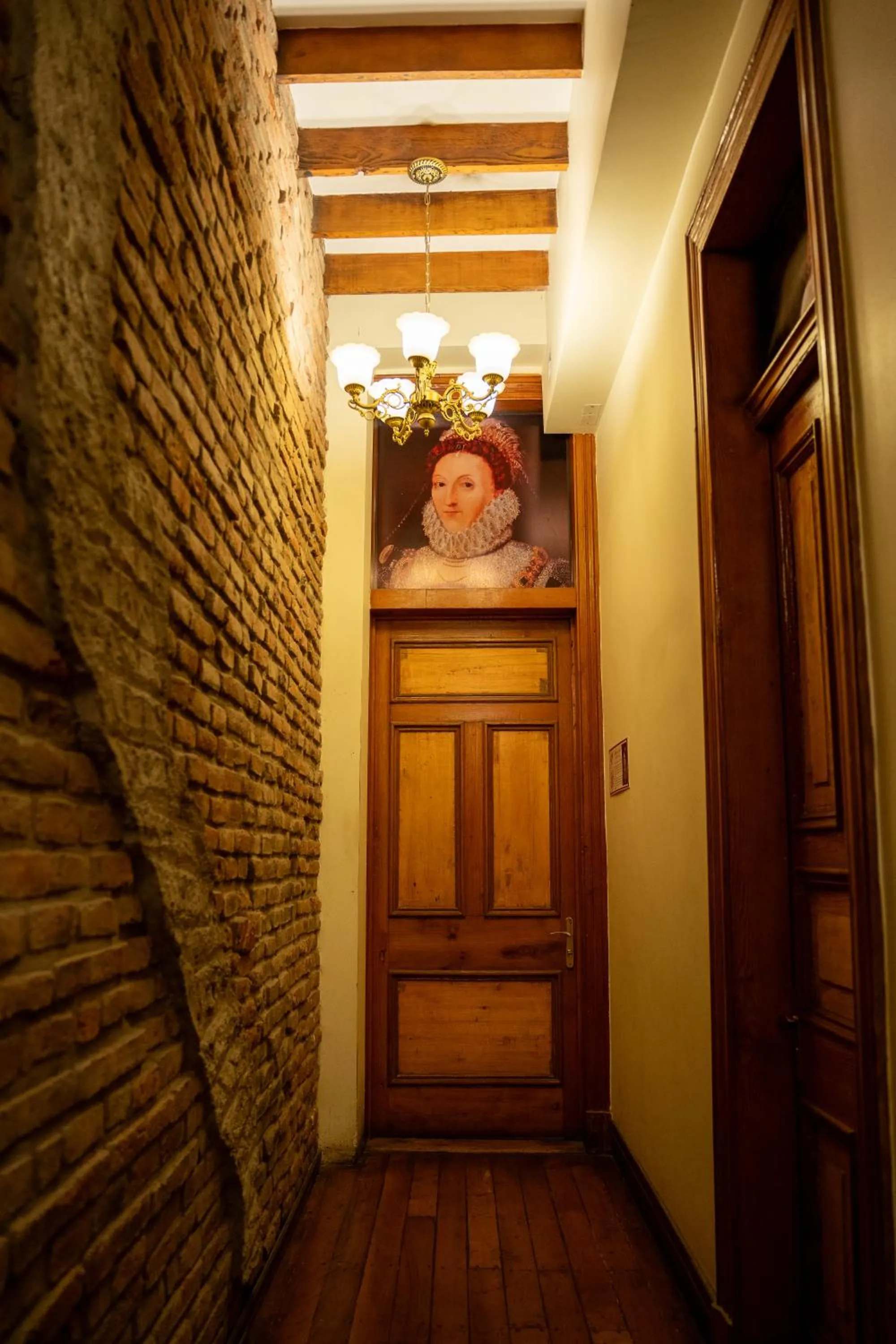 Property building in Hotel Reina Victoria Valparaíso