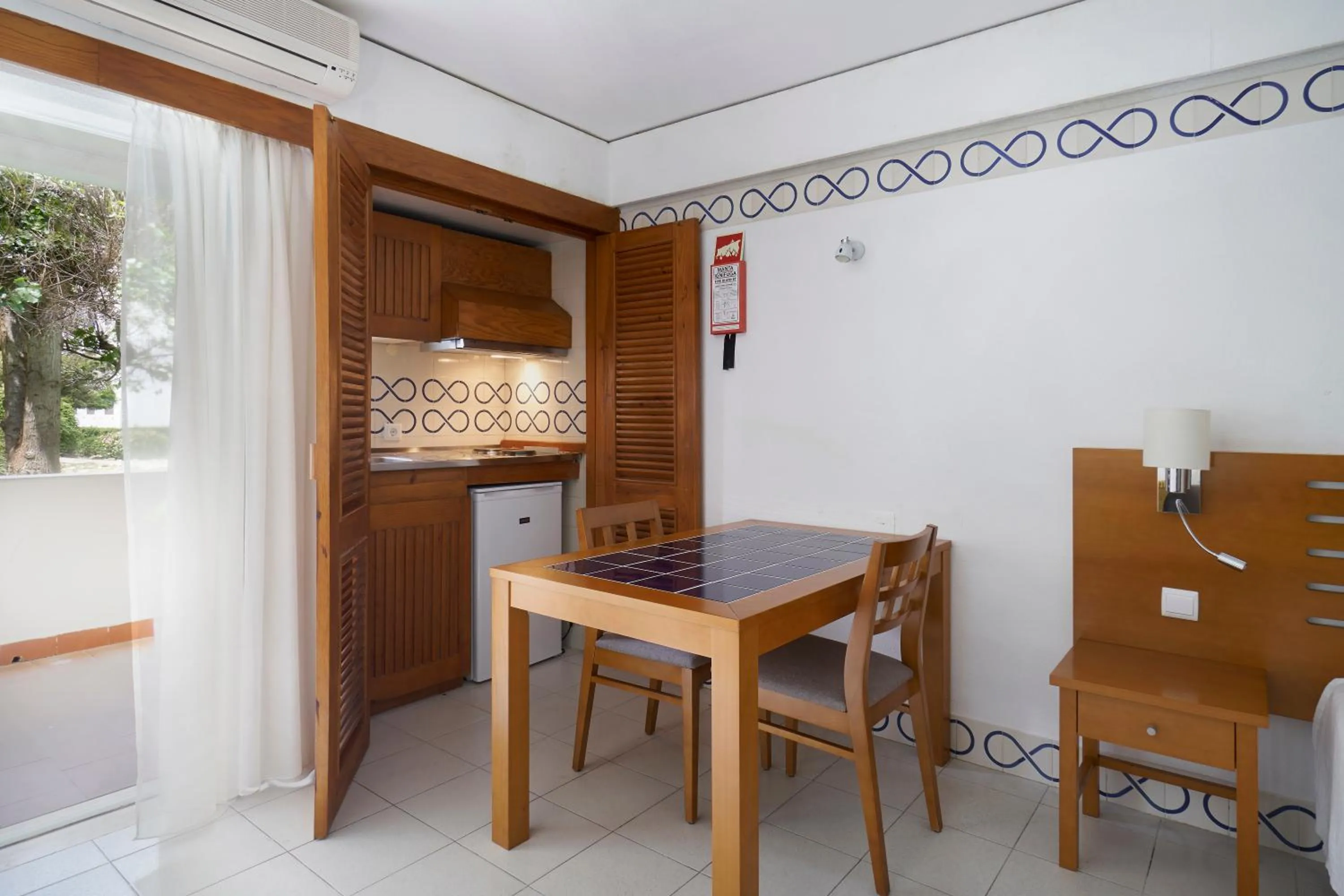 Kitchen or kitchenette in Golden Club Cabanas