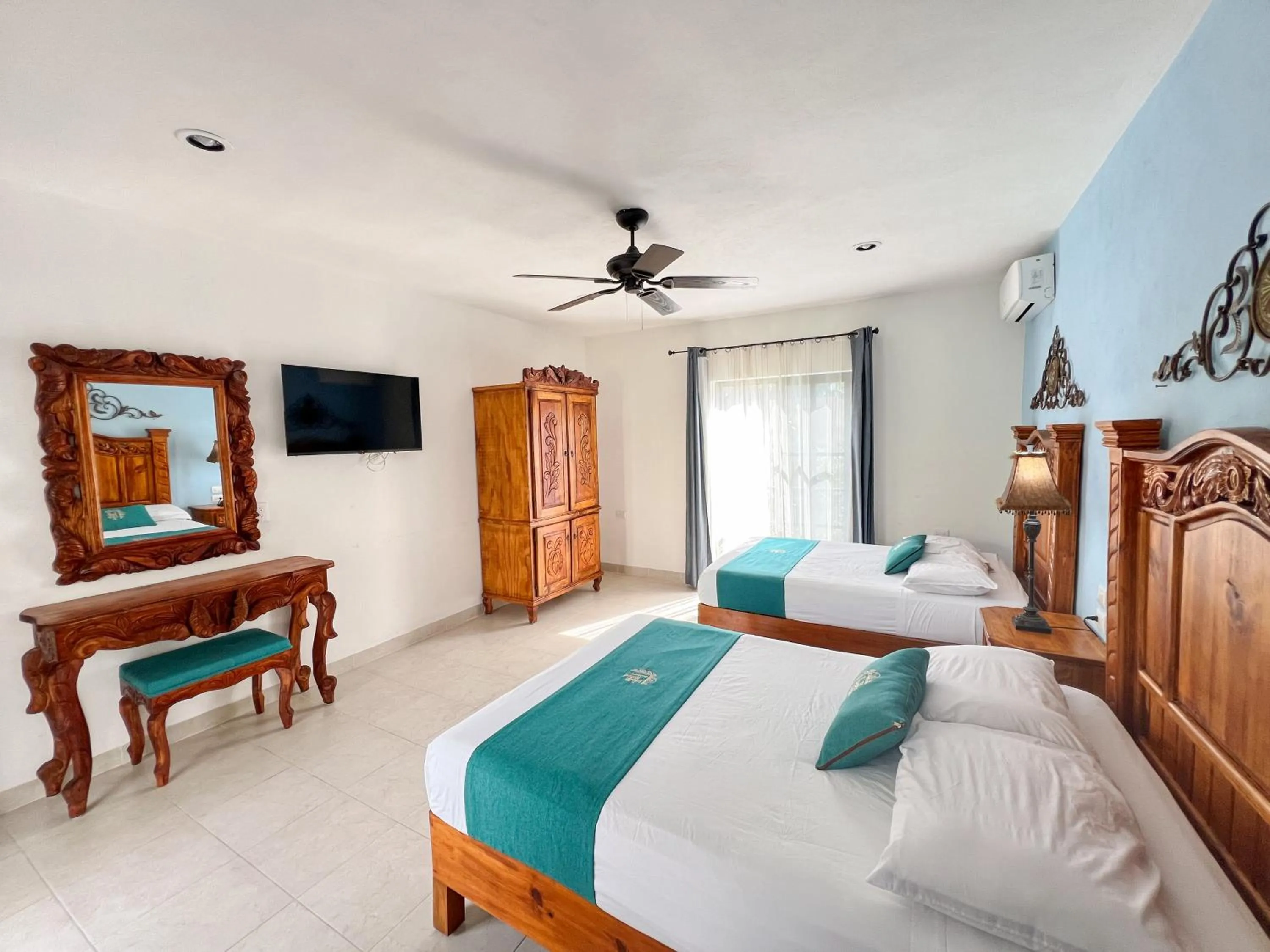 Bedroom, Bed in Hotel Fundadores