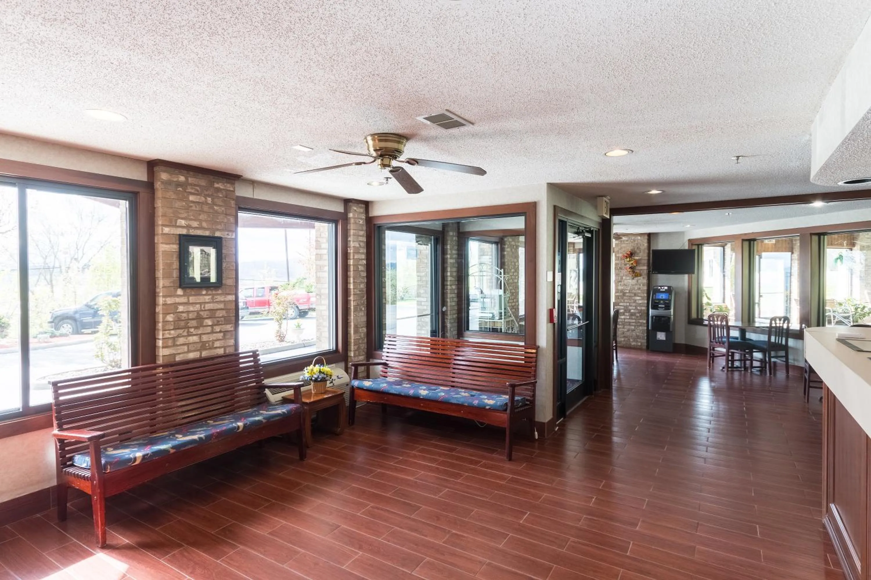 Quality Express Inn & Suites