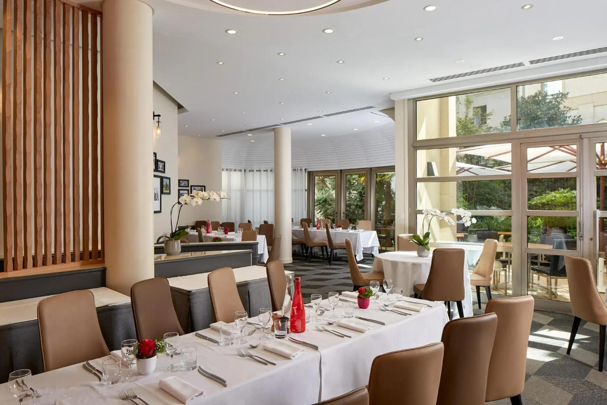 Restaurant/places to eat in Ampère Restaurant/places to eat in Ampère