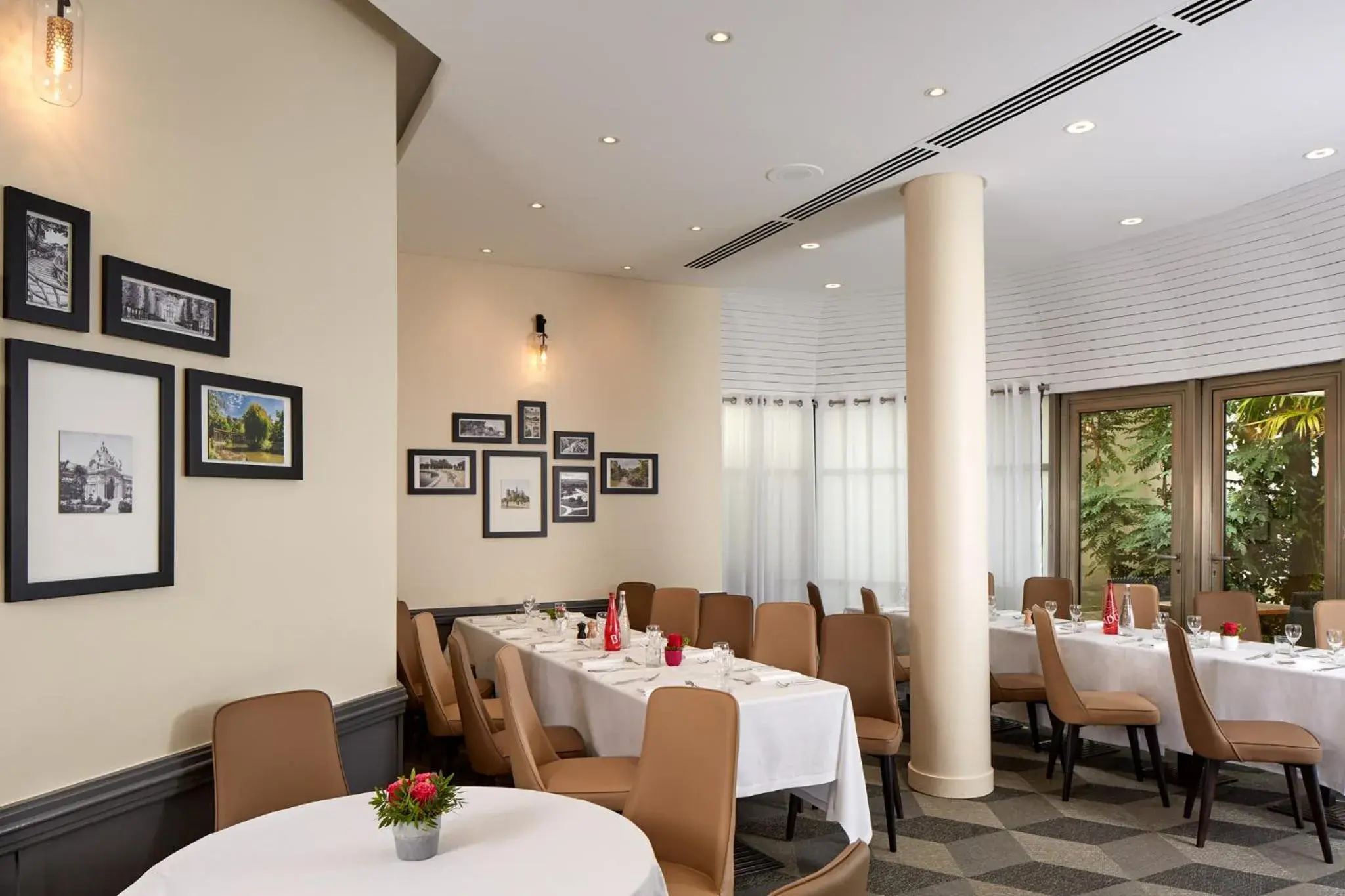 Restaurant/places to eat in Ampère Restaurant/places to eat in Ampère