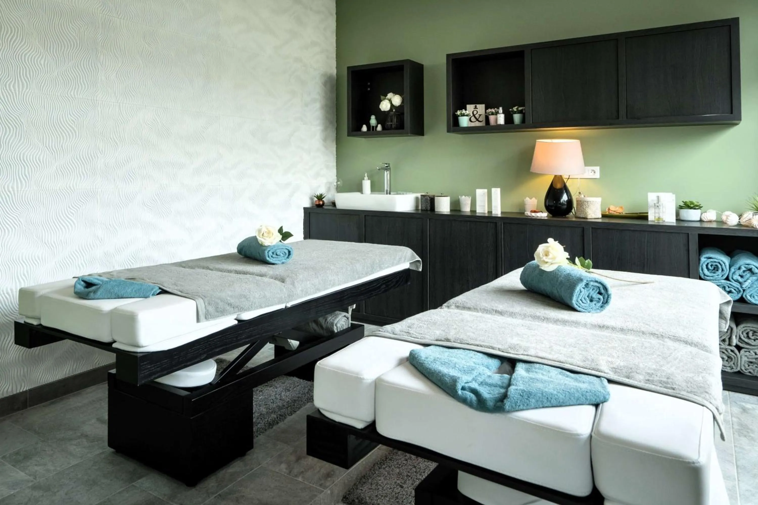 Spa and wellness centre/facilities, Bed in Best Western Hôtel De La Cité & Spa