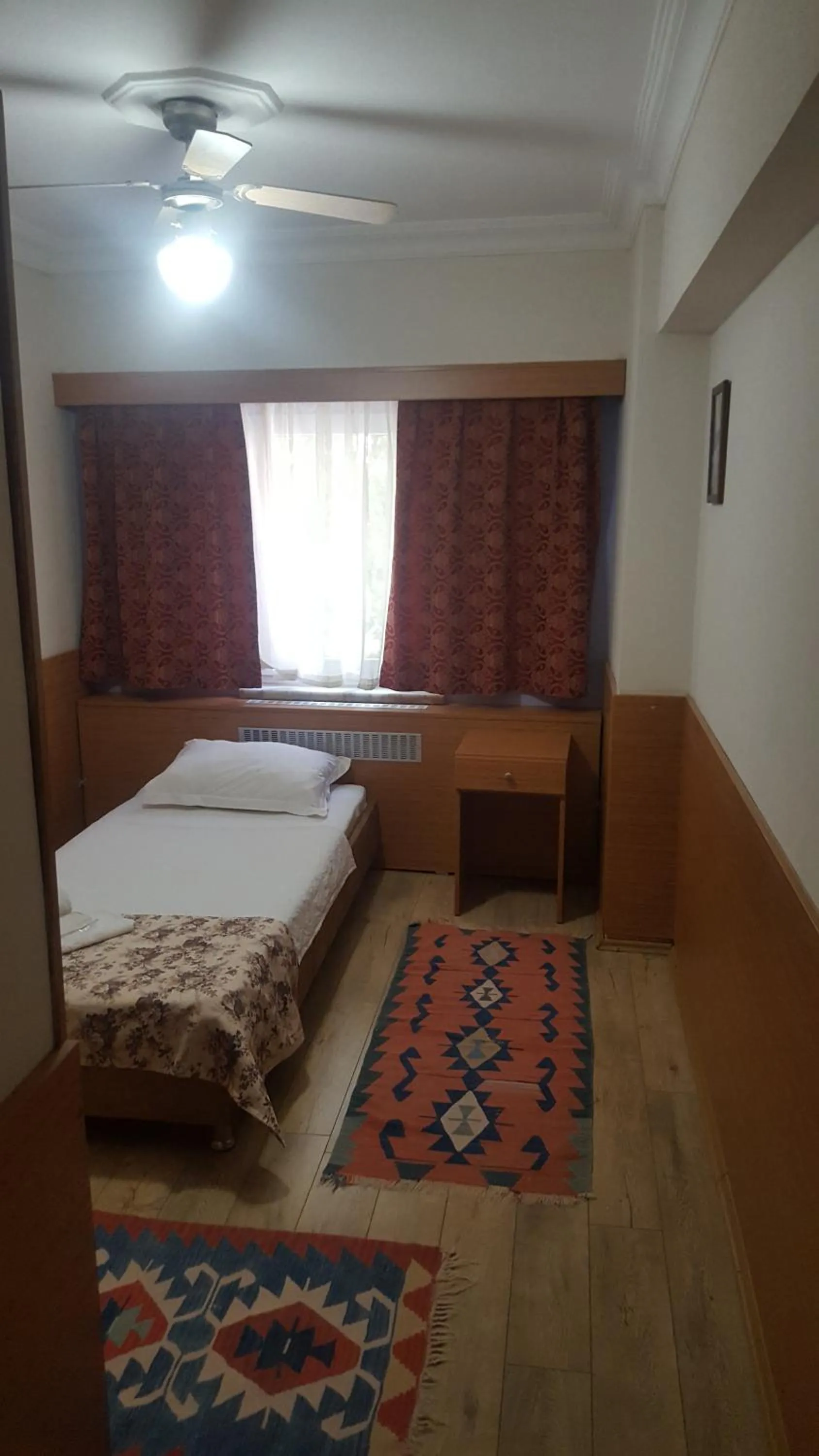 Photo of the whole room, Bed in Kadikoy Otel