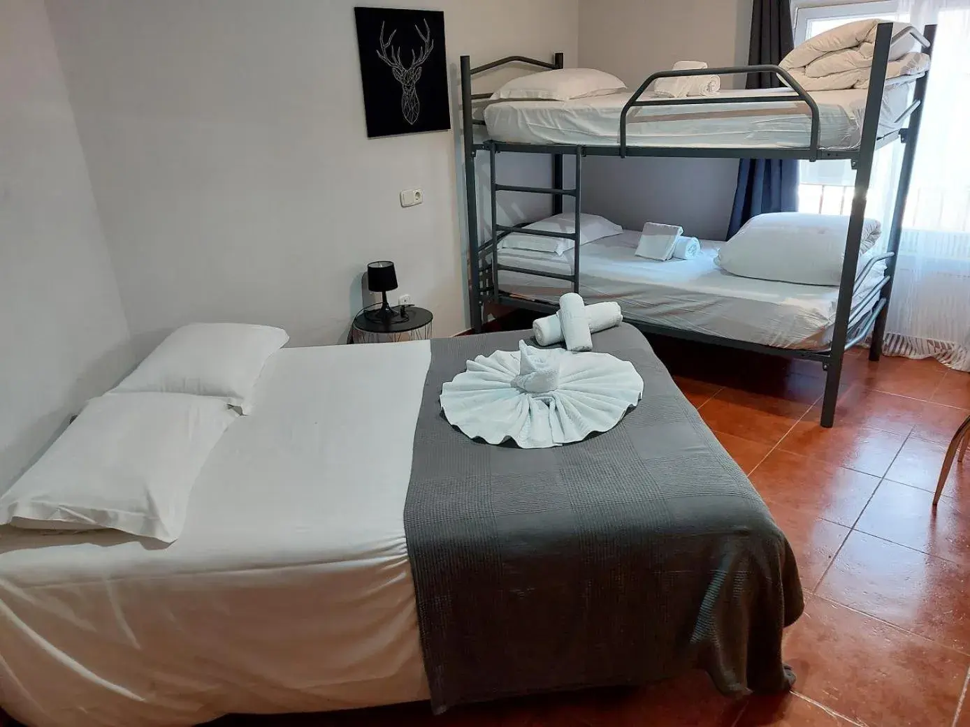 Economy Quadruple Room in Hotel Mirtil Economy Quadruple Room in Hotel Mirtil