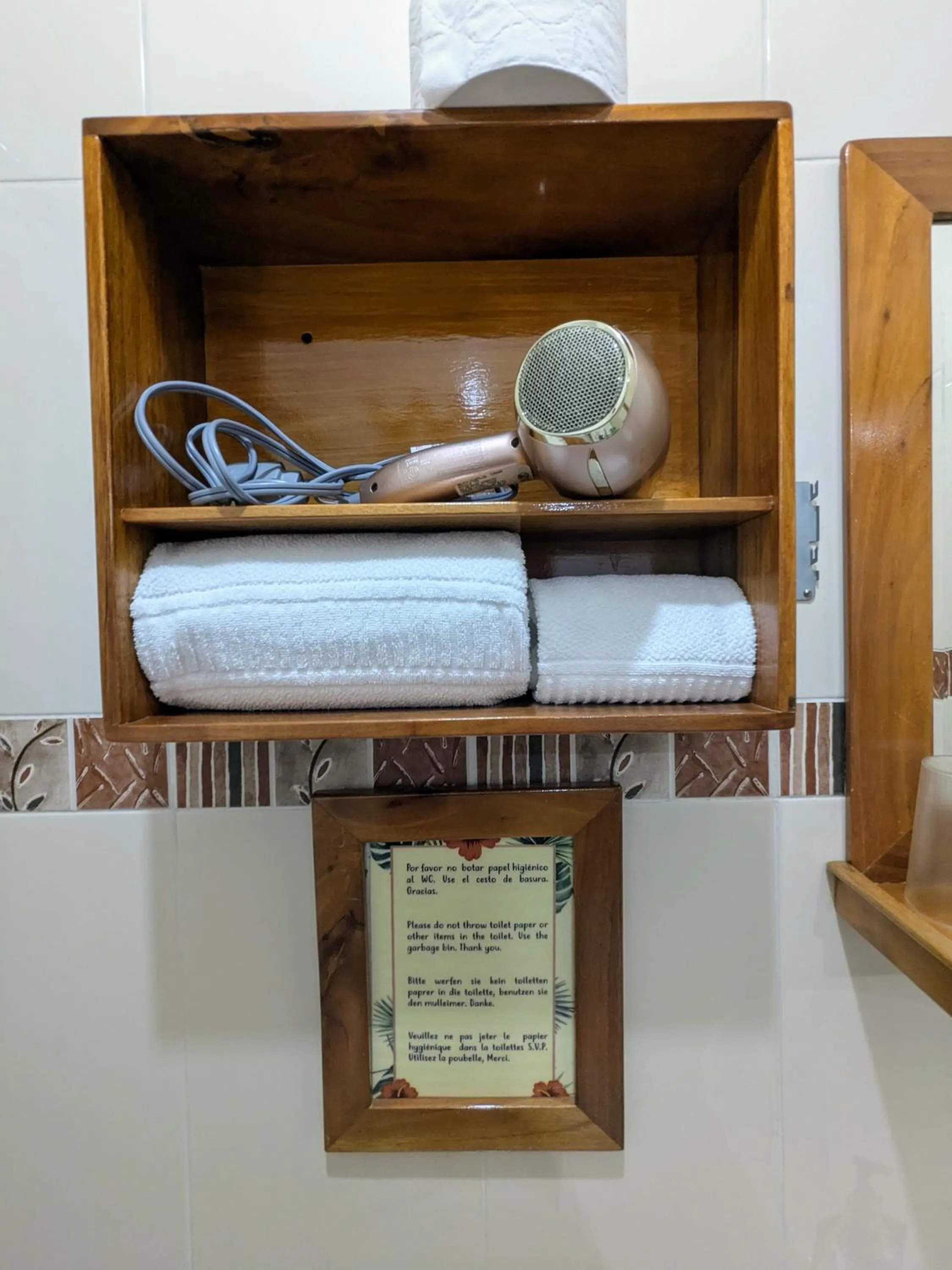 Bathroom in Hostal Macaw