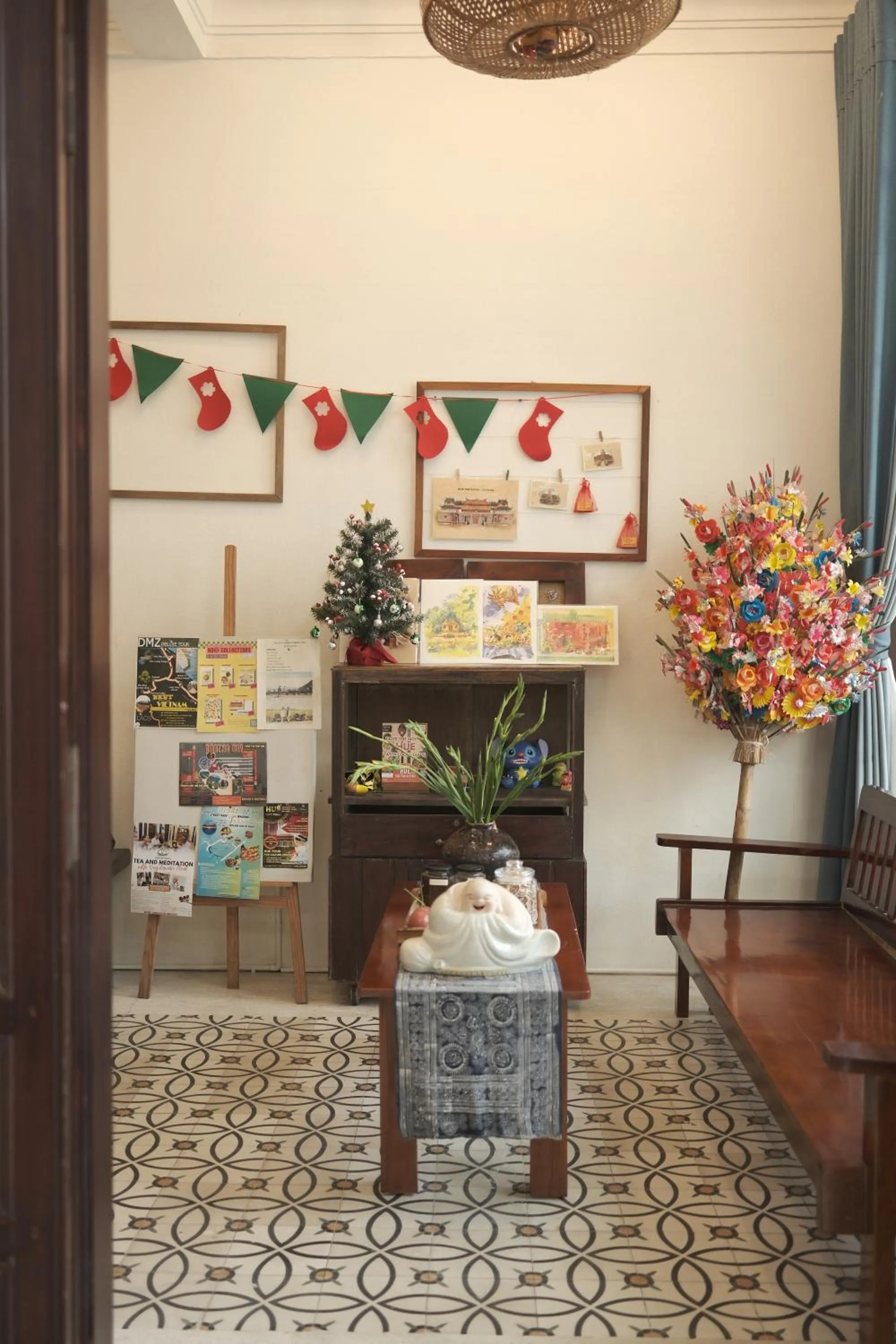 Living room in a-mâze house