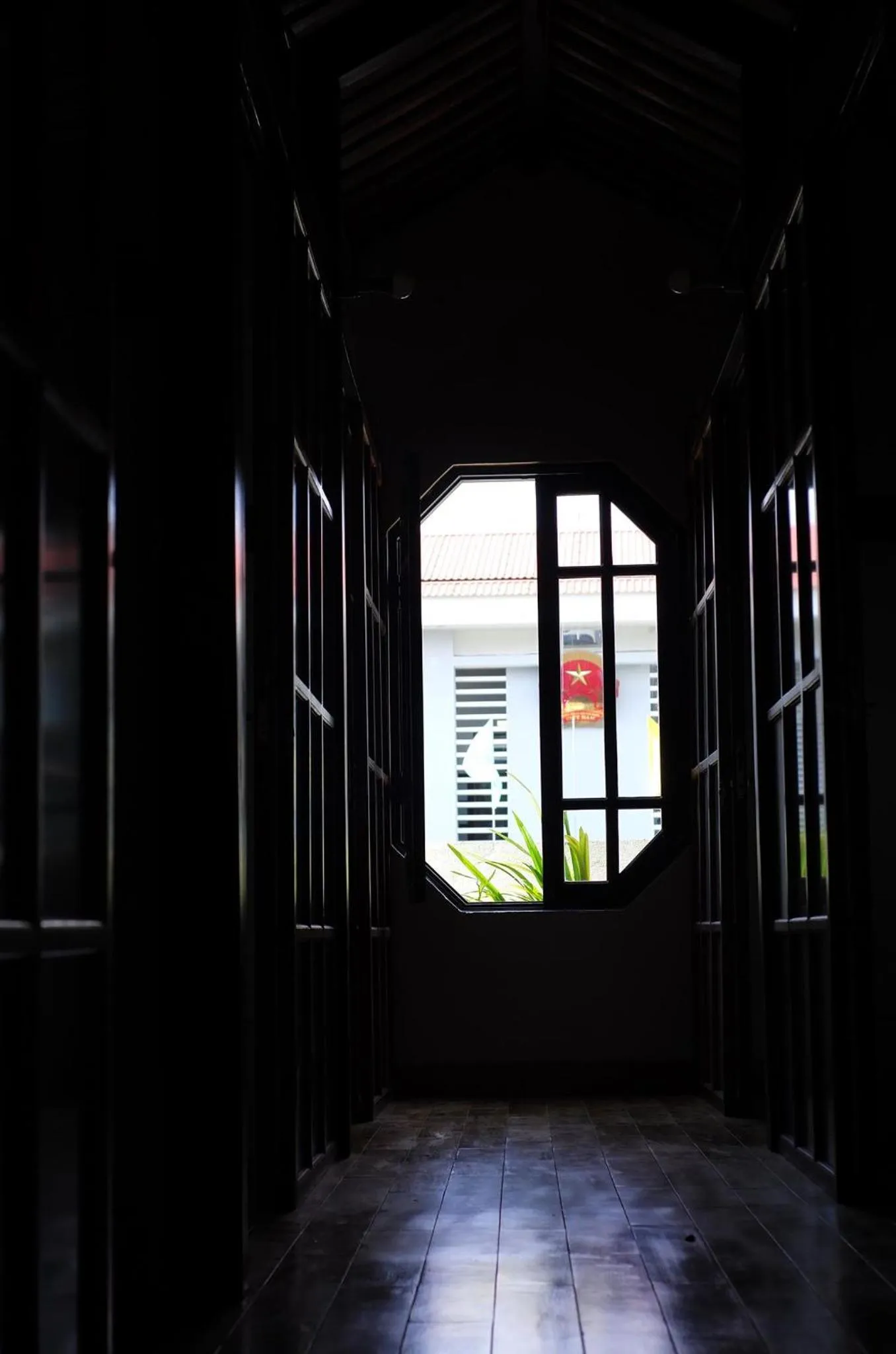 Photo of the whole room in a-mâze house