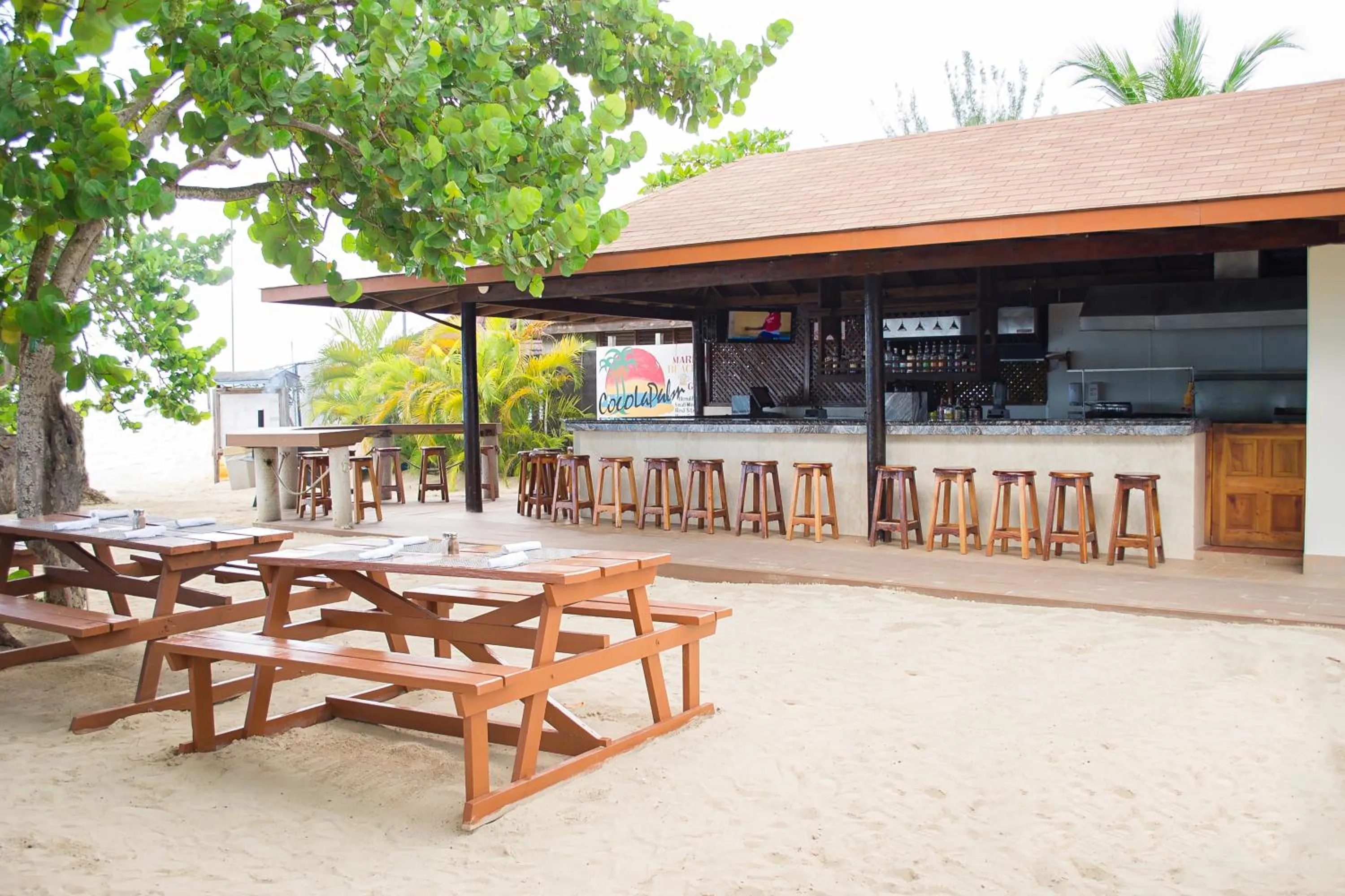 Restaurant/places to eat in Coco La Palm