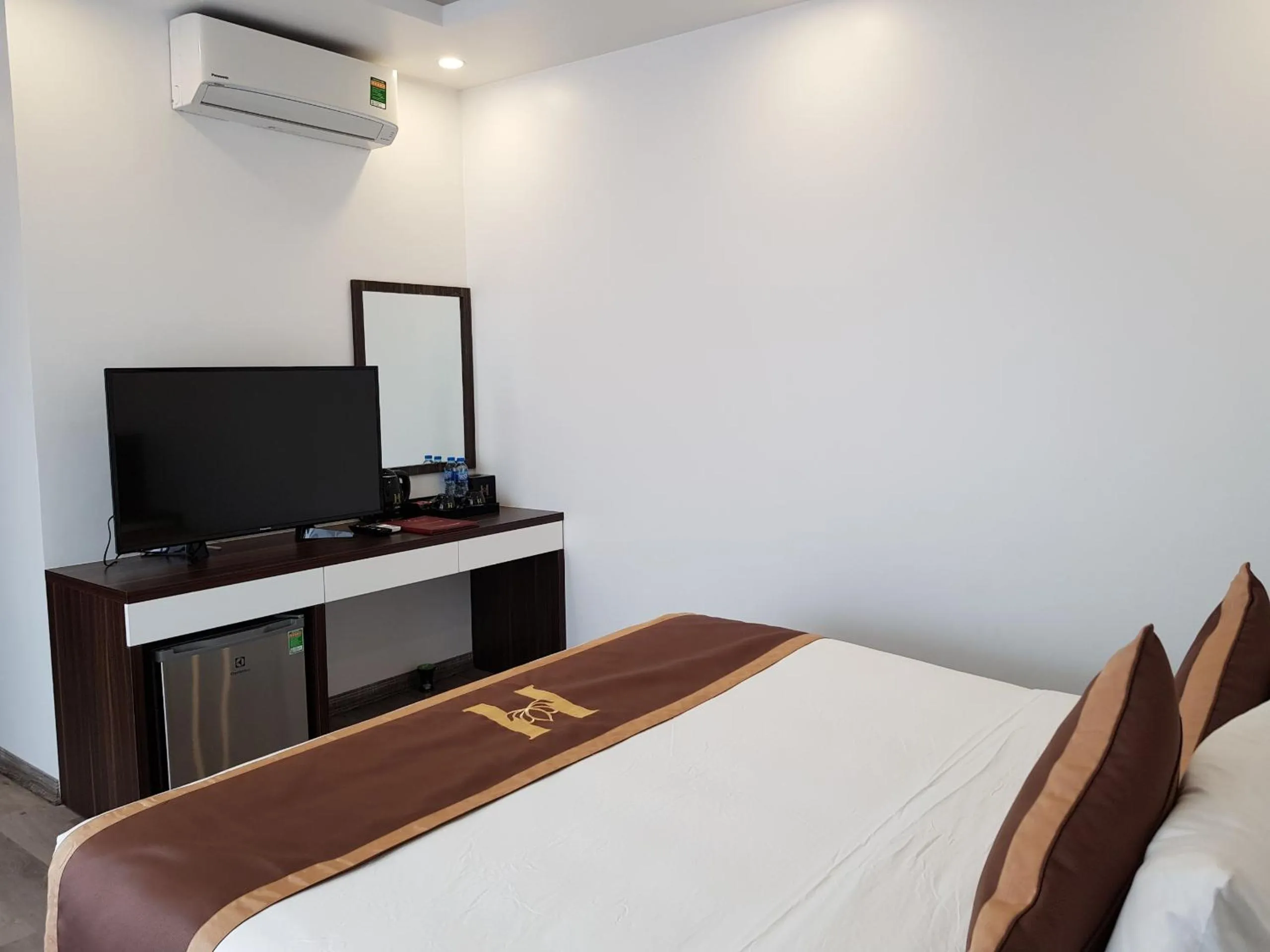 Bed in Helen Halong Hotel