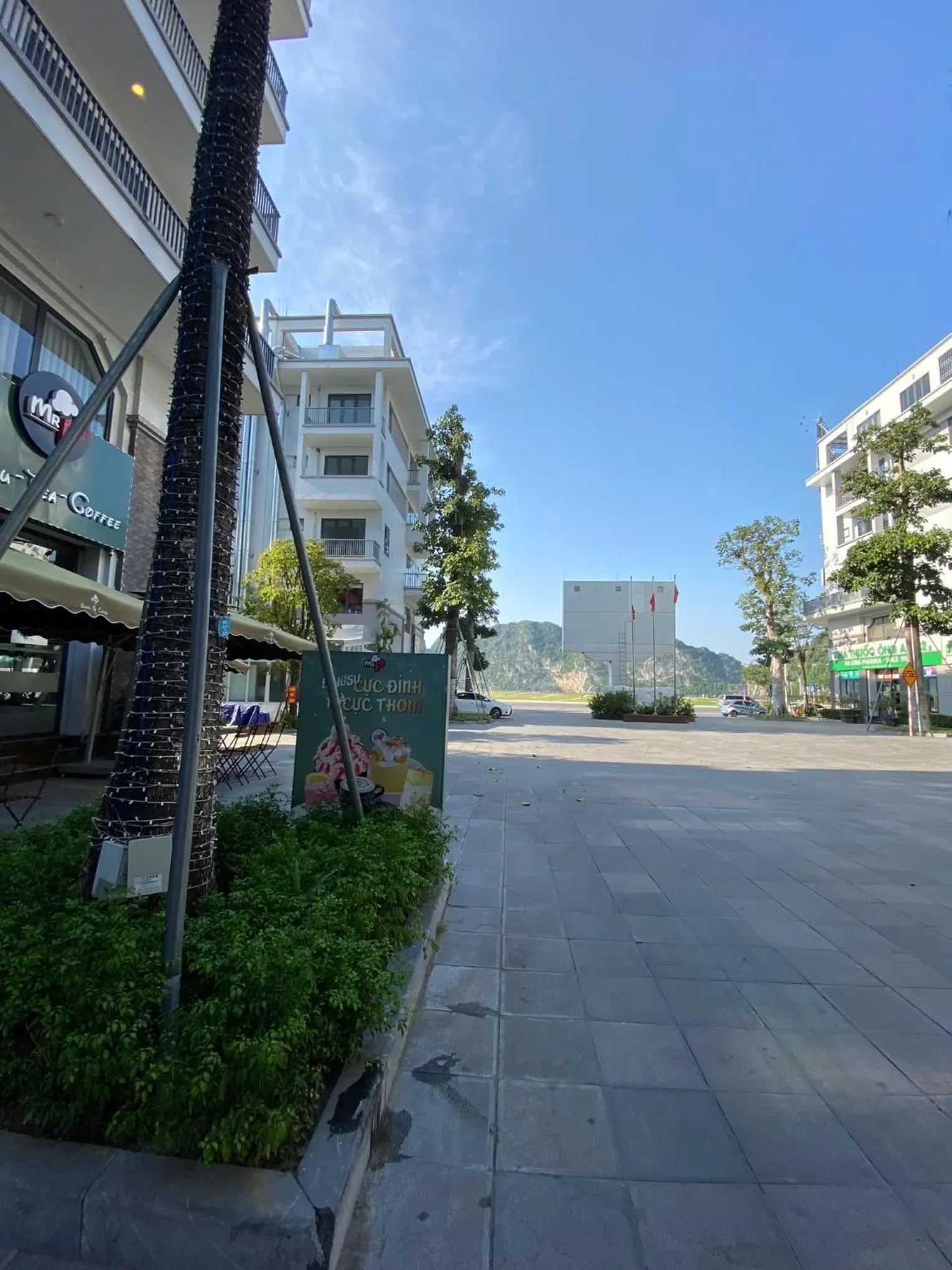 Street view in Helen Halong Hotel