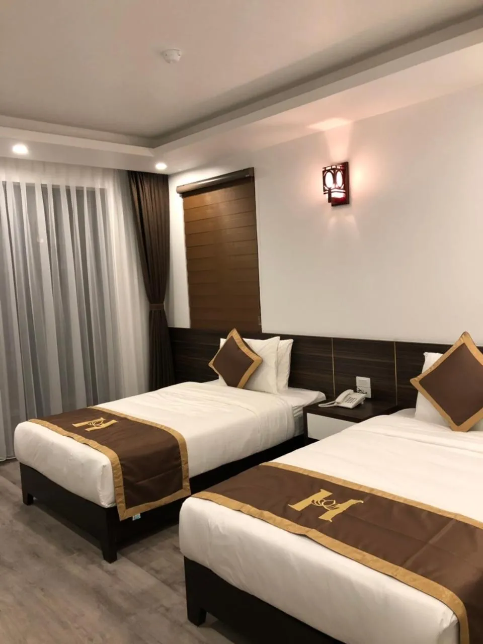 Bed in Helen Halong Hotel