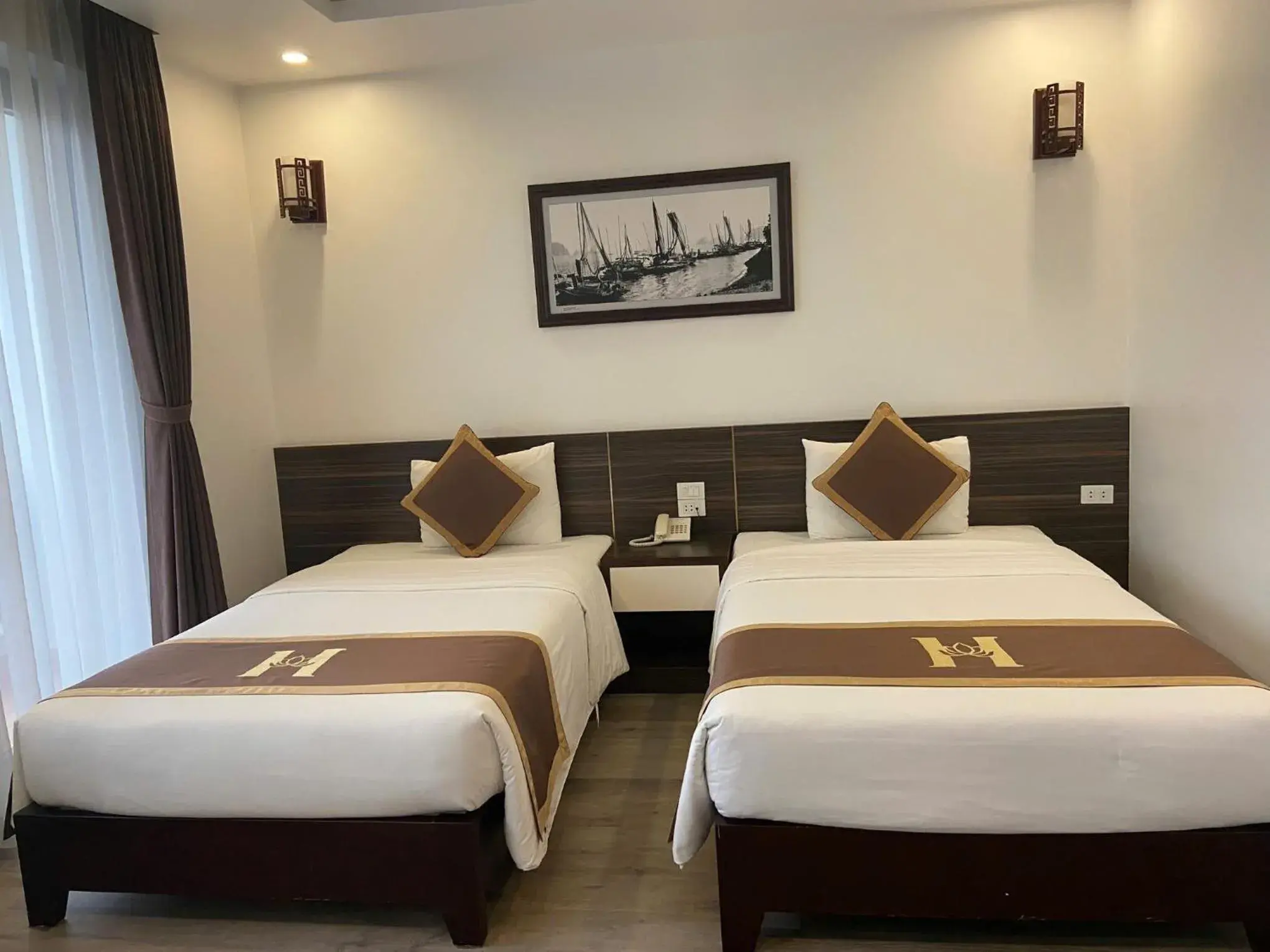 Twin Room in Helen Halong Hotel Twin Room in Helen Halong Hotel
