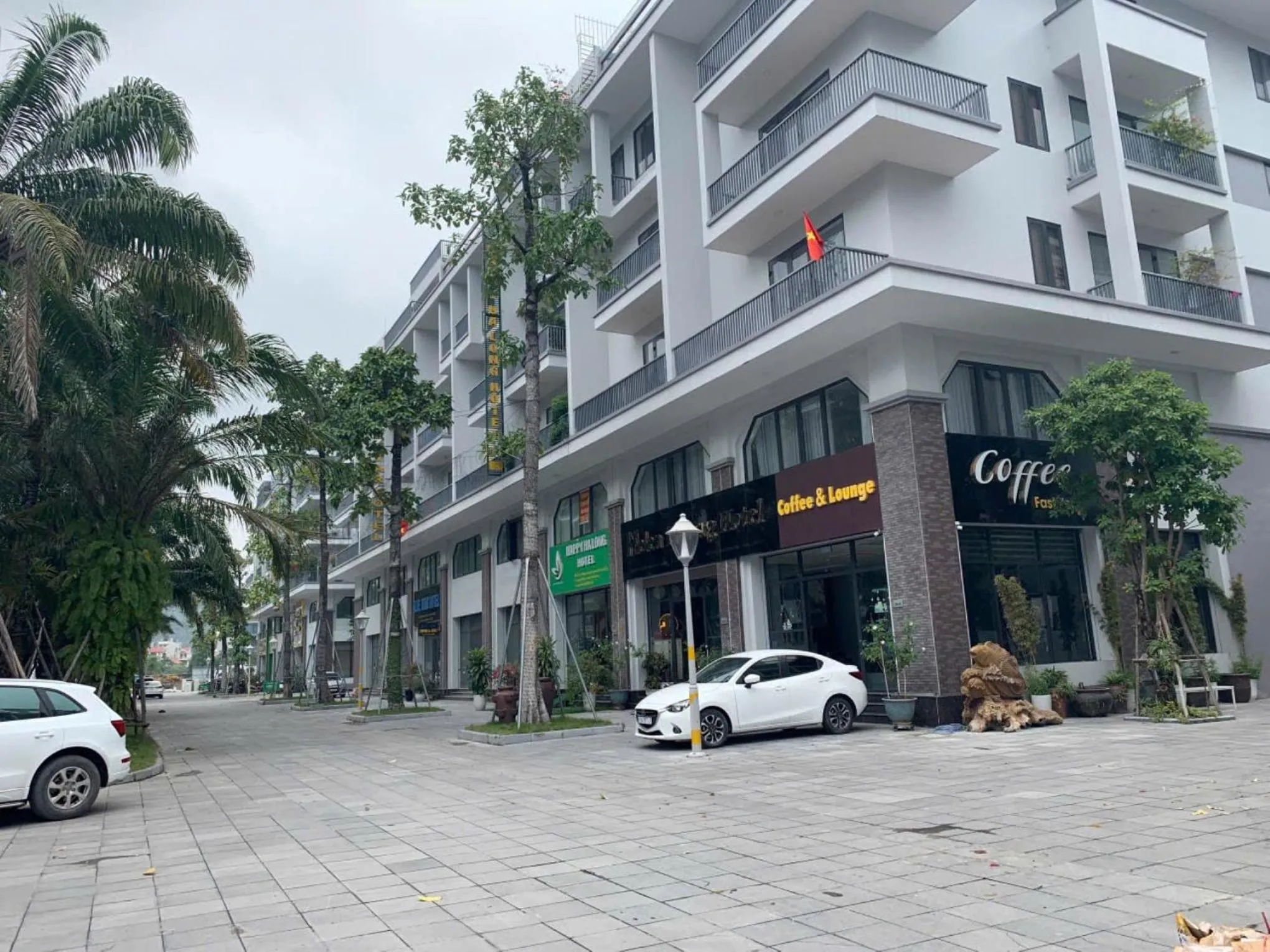 Property building in Helen Halong Hotel