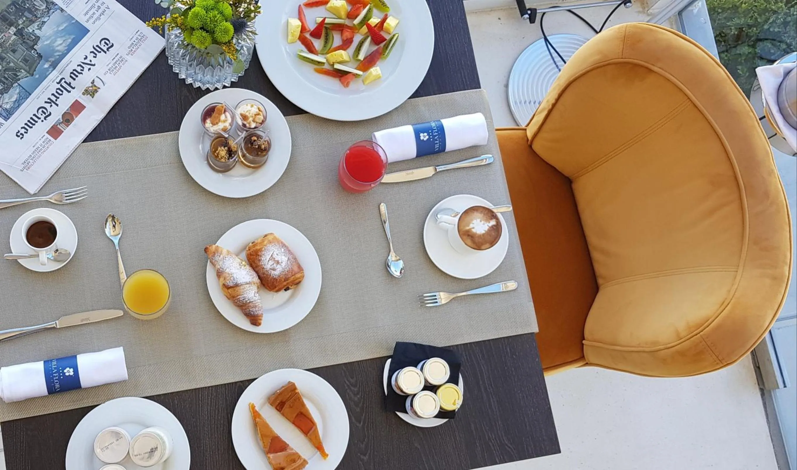 Breakfast in Hotel Villa Flora Relais