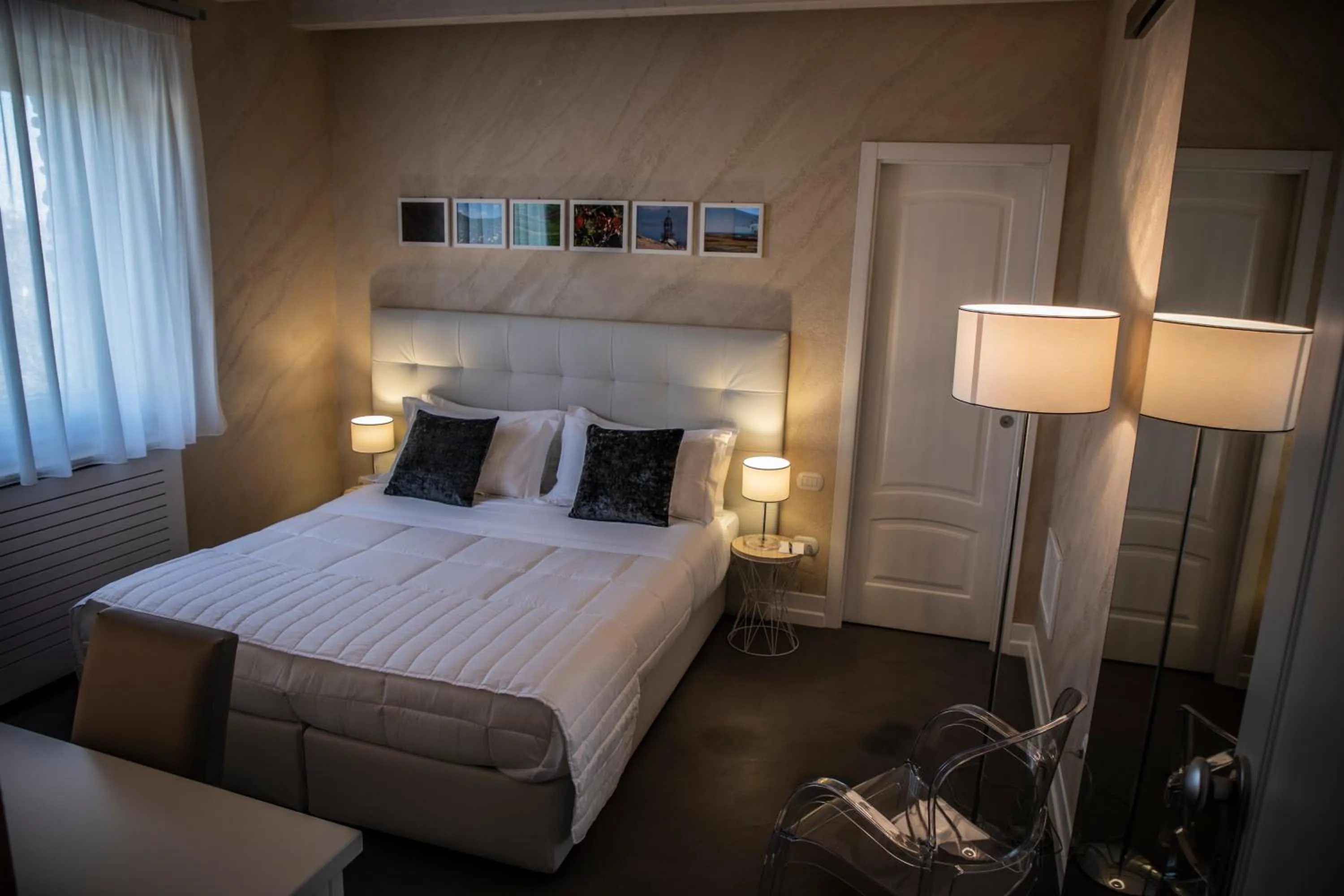 Bed in Hotel Villa Flora Relais