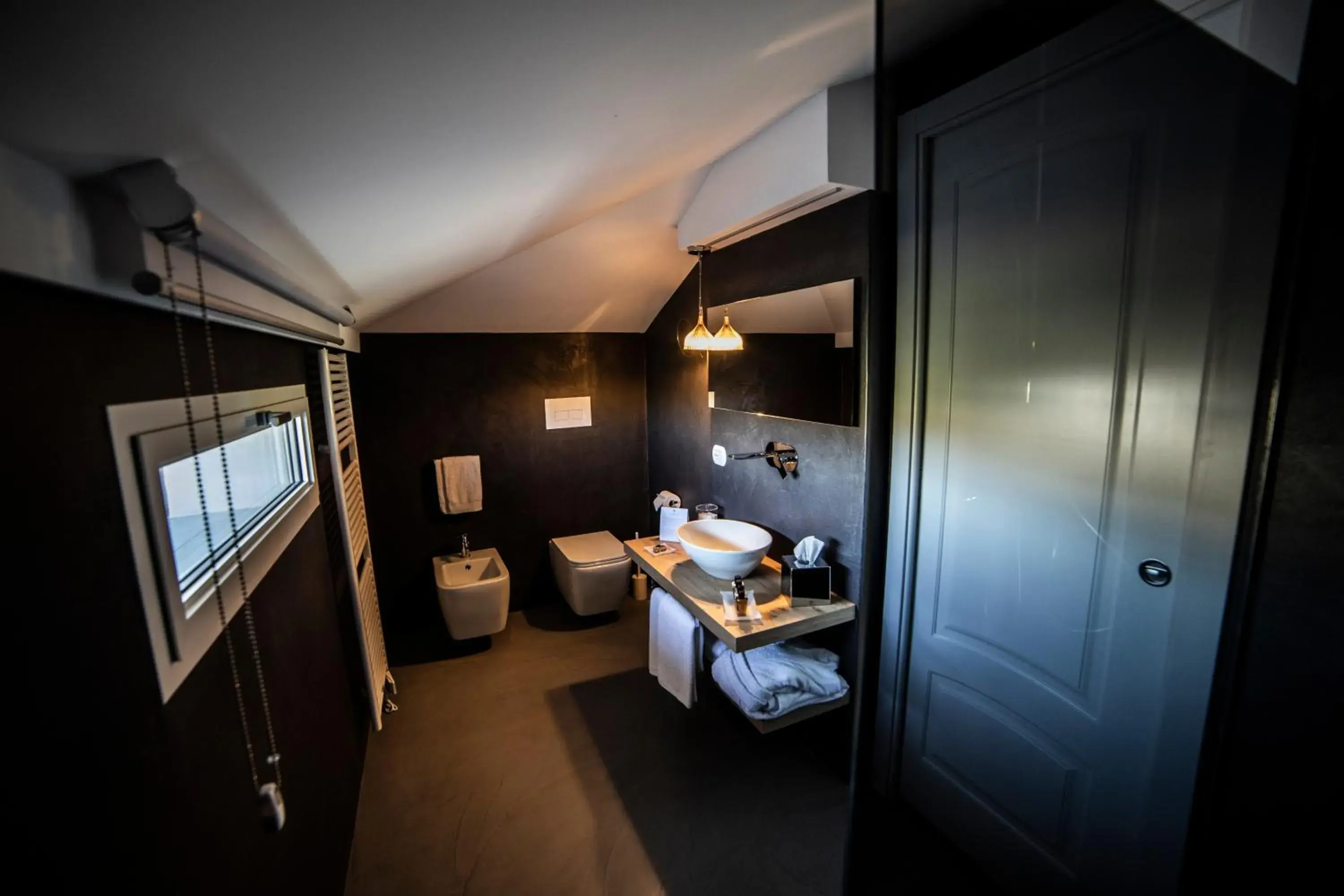 Superior Single Room in Hotel Villa Flora Relais Superior Single Room in Hotel Villa Flora Relais