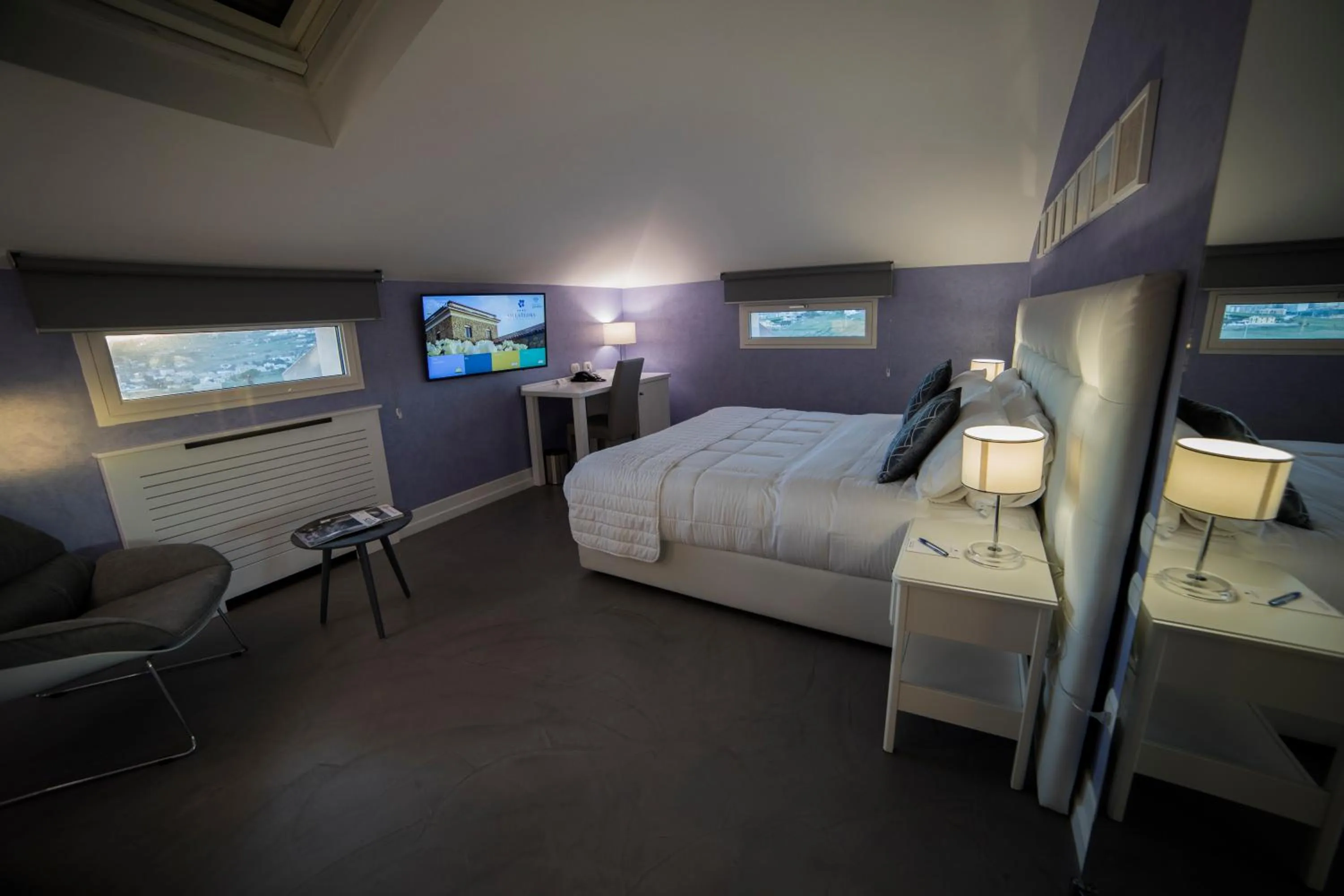 Bed in Hotel Villa Flora Relais