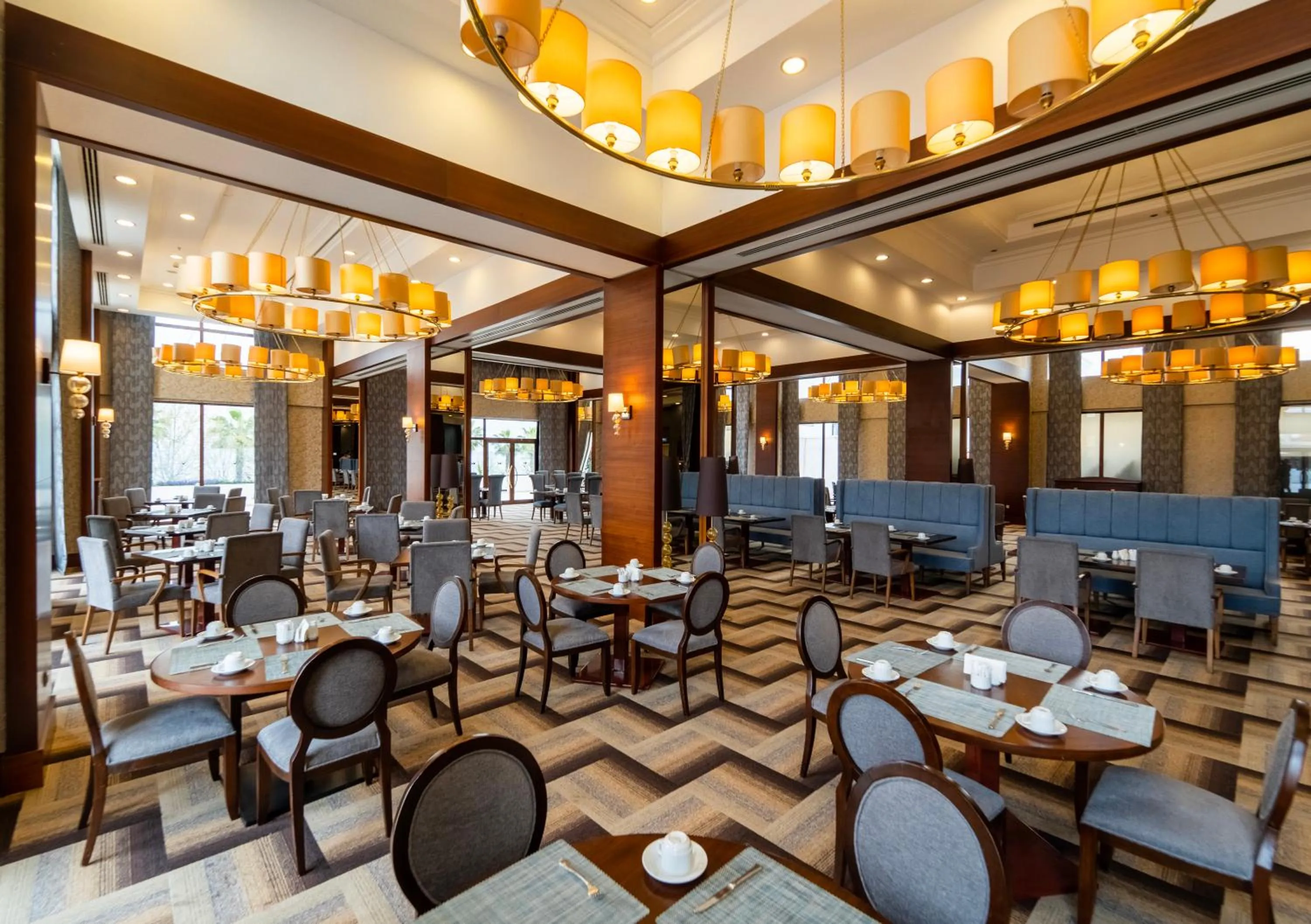 Restaurant/places to eat in Wellborn Luxury Hotel