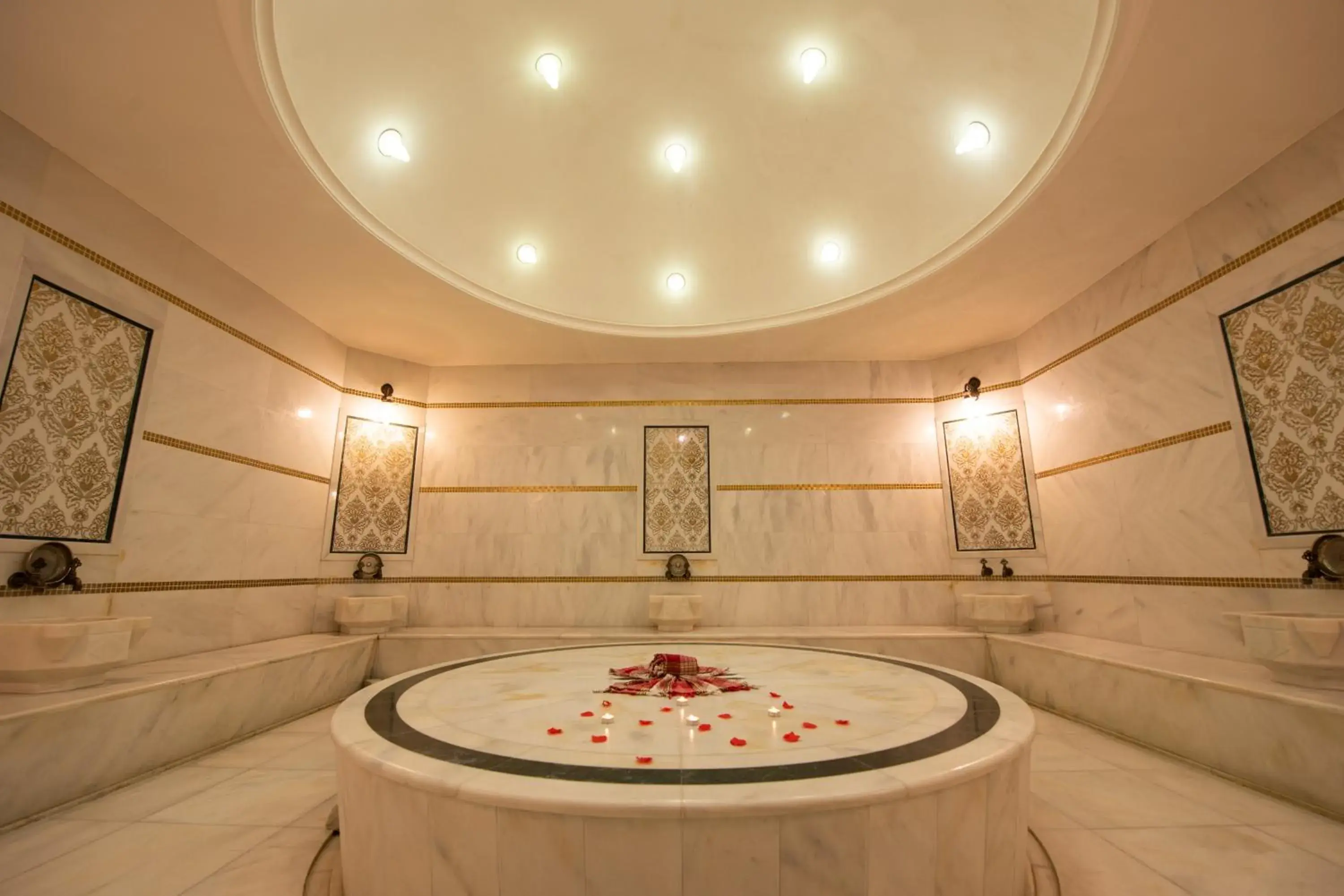 Spa and wellness centre/facilities in Wellborn Luxury Hotel Spa and wellness centre/facilities in Wellborn Luxury Hotel