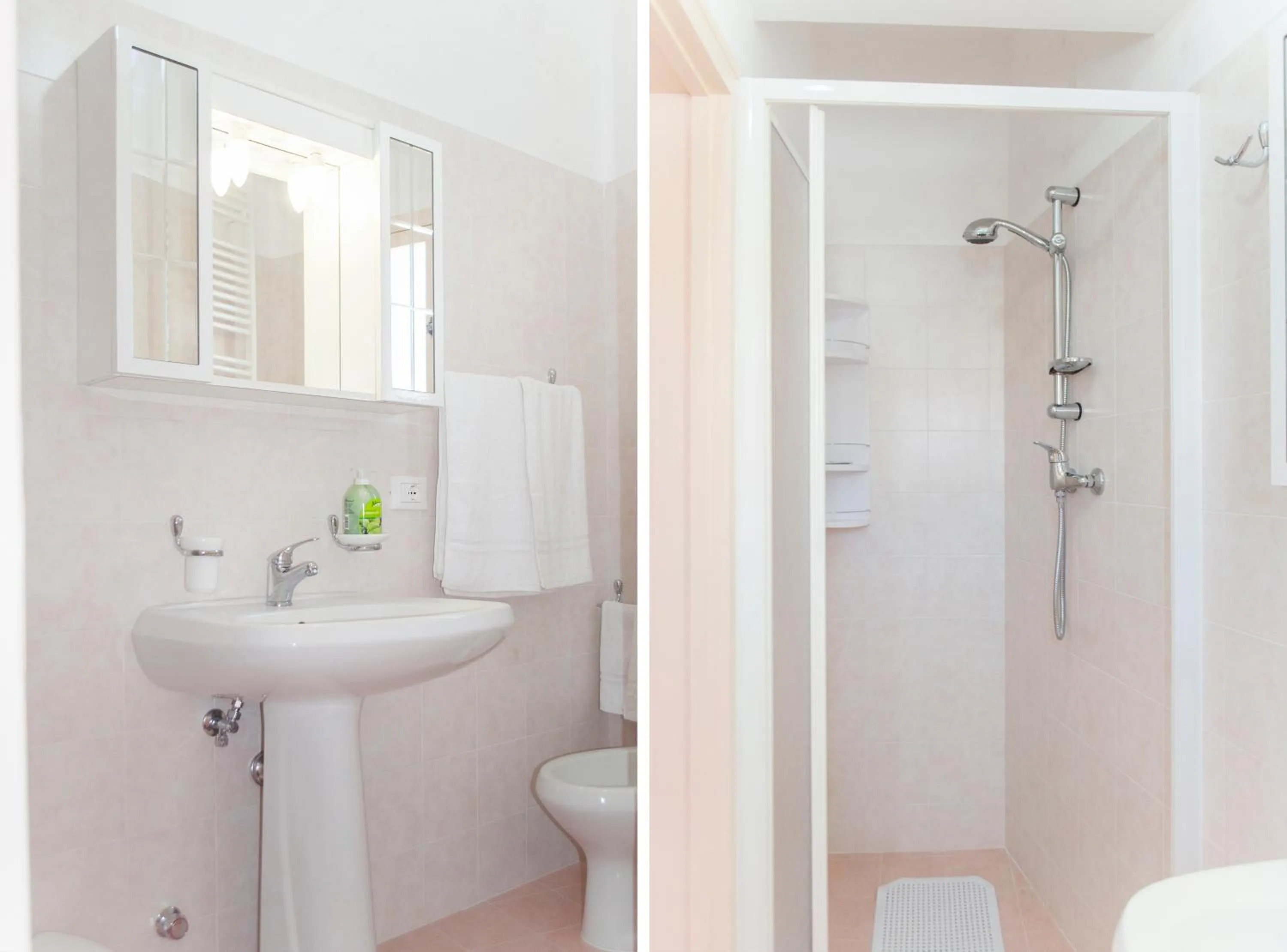 Bathroom in Affittacamere Room and Breakfast Antonuccio