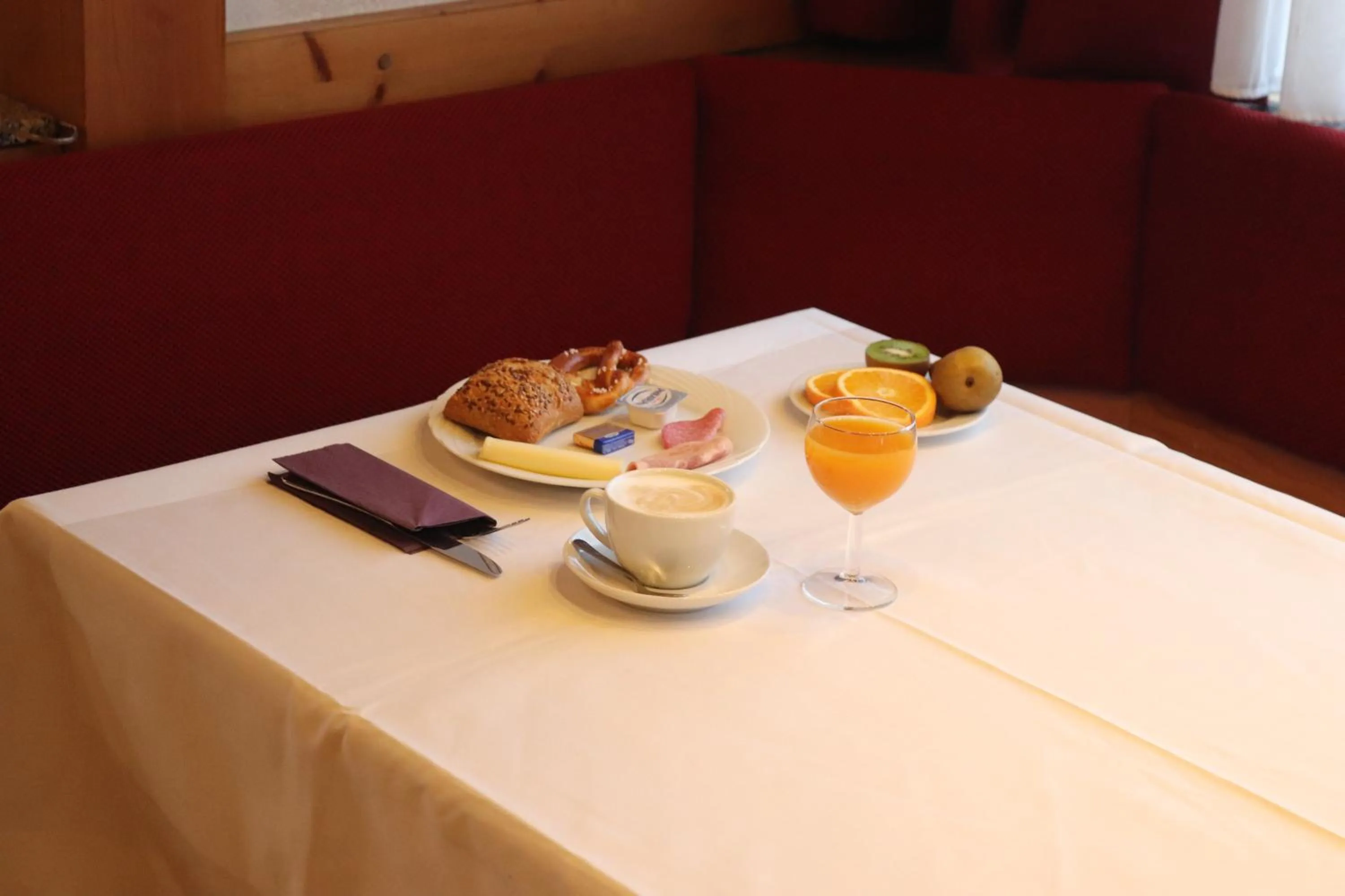 Breakfast in DONAUHOTEL Ingolstadt