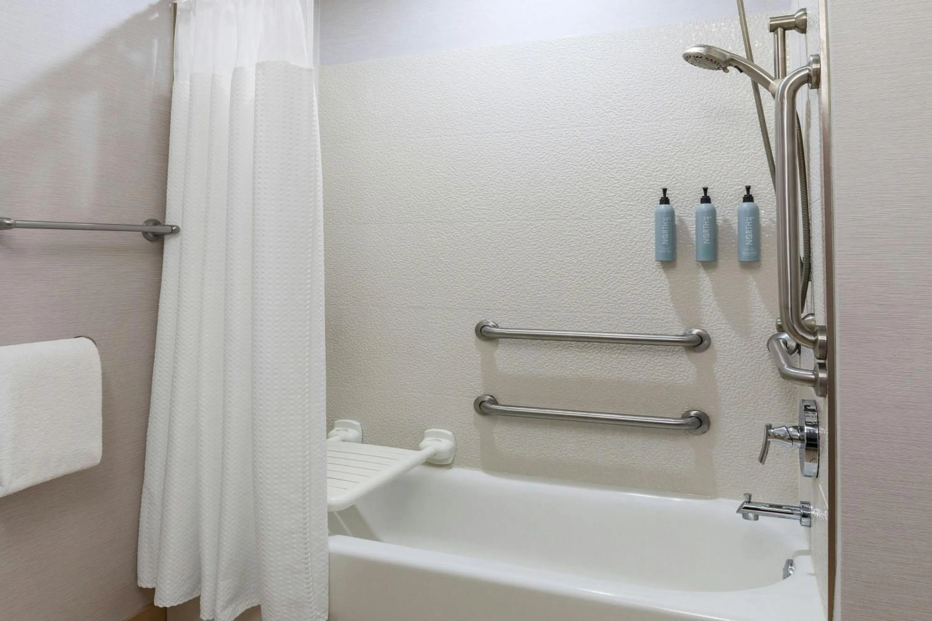 Photo of the whole room in Courtyard by Marriott Oneonta