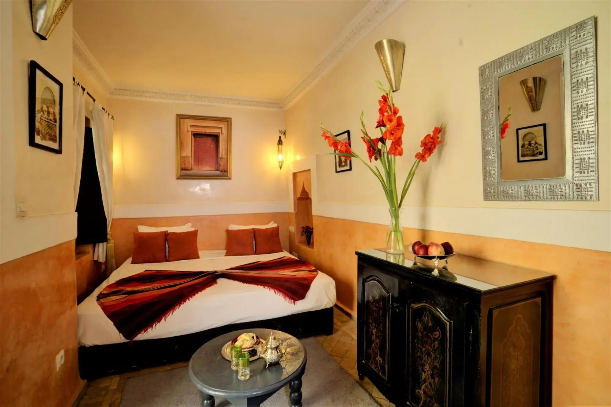 Bed in Riad Dar El Souk