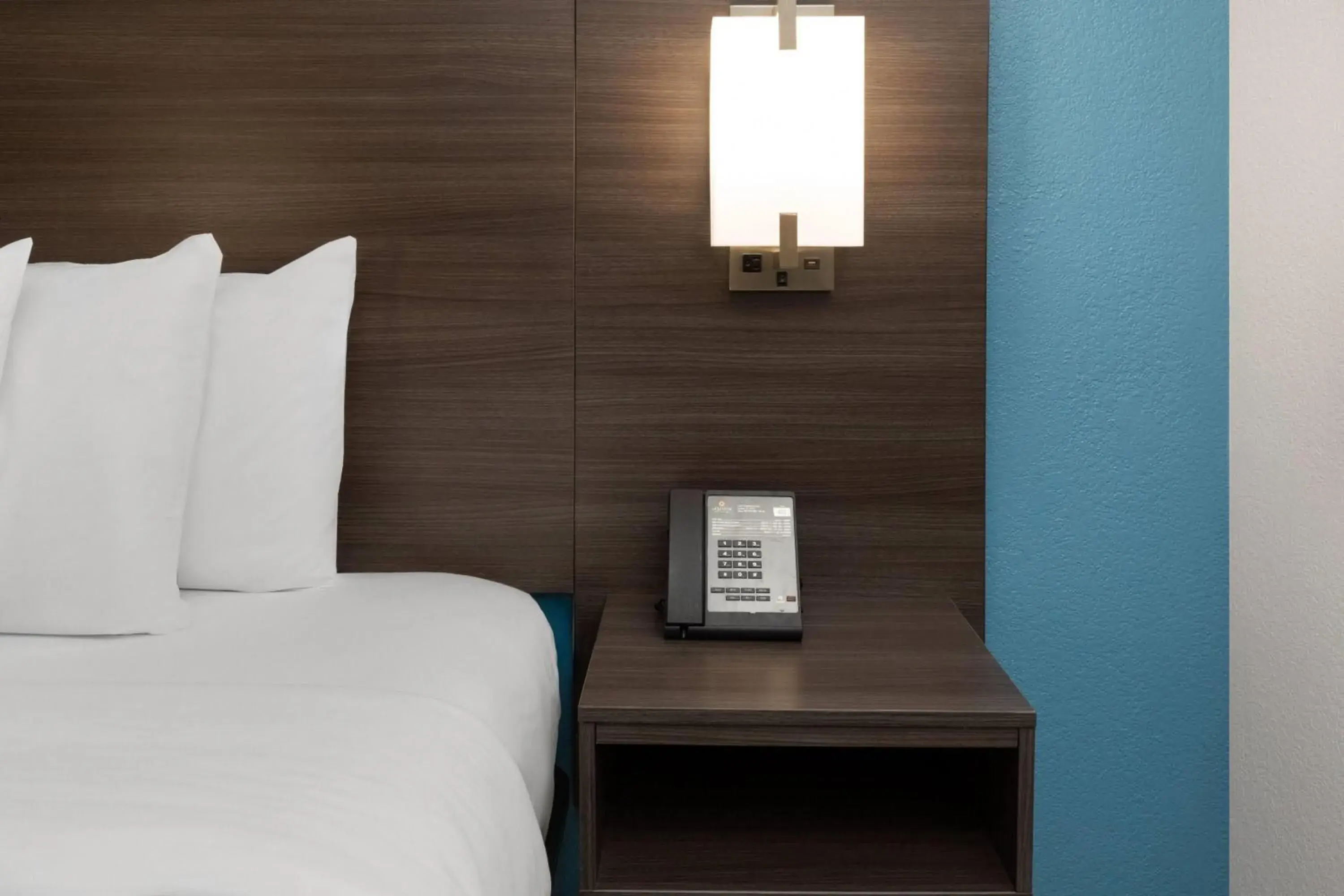 Photo of the whole room, Bed in La Quinta by Wyndham Houston Stafford Sugarland Photo of the whole room, Bed in La Quinta by Wyndham Houston Stafford Sugarland