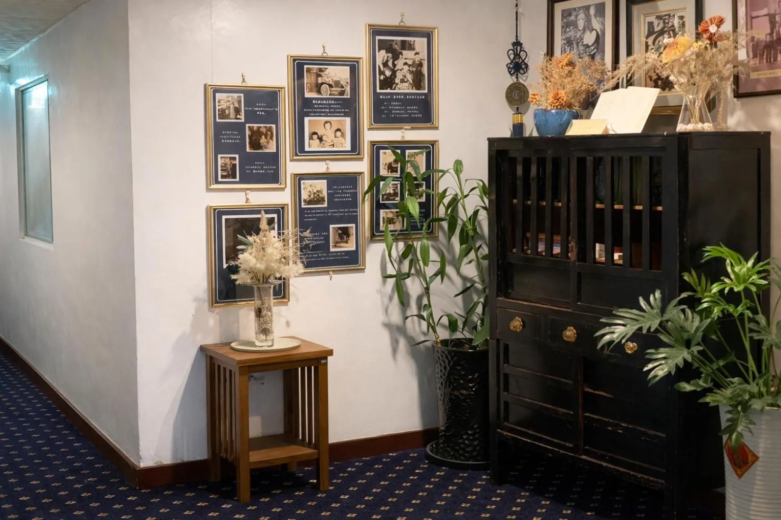 Decorative detail in Inn Sun Hotel