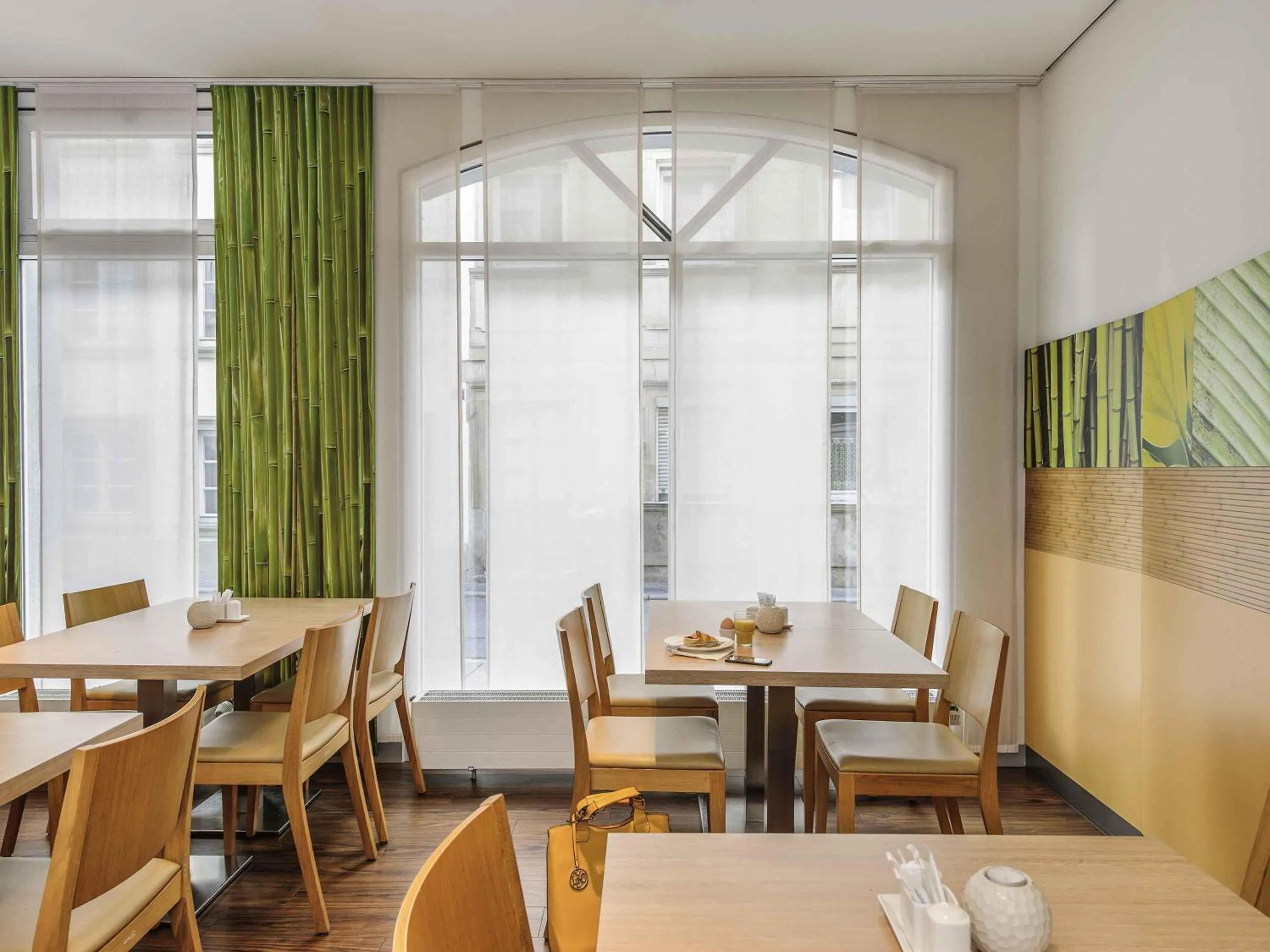 Lounge or bar in ibis Bamberg Altstadt