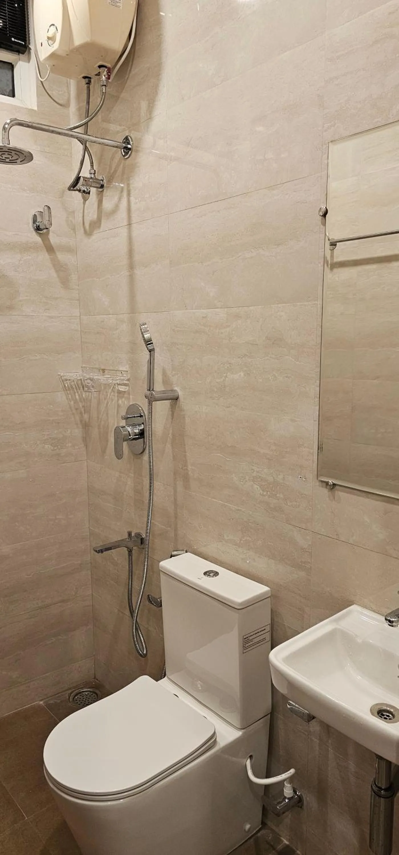 Bathroom in Chippy Inn