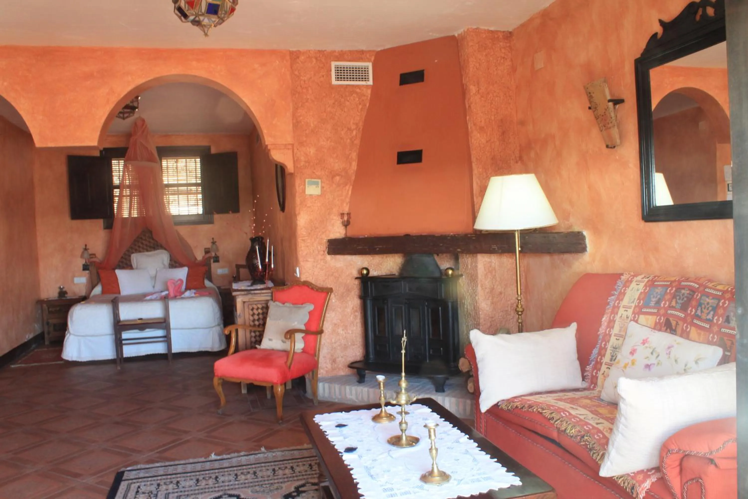 Photo of the whole room in Hotel Palacio Guzmanes