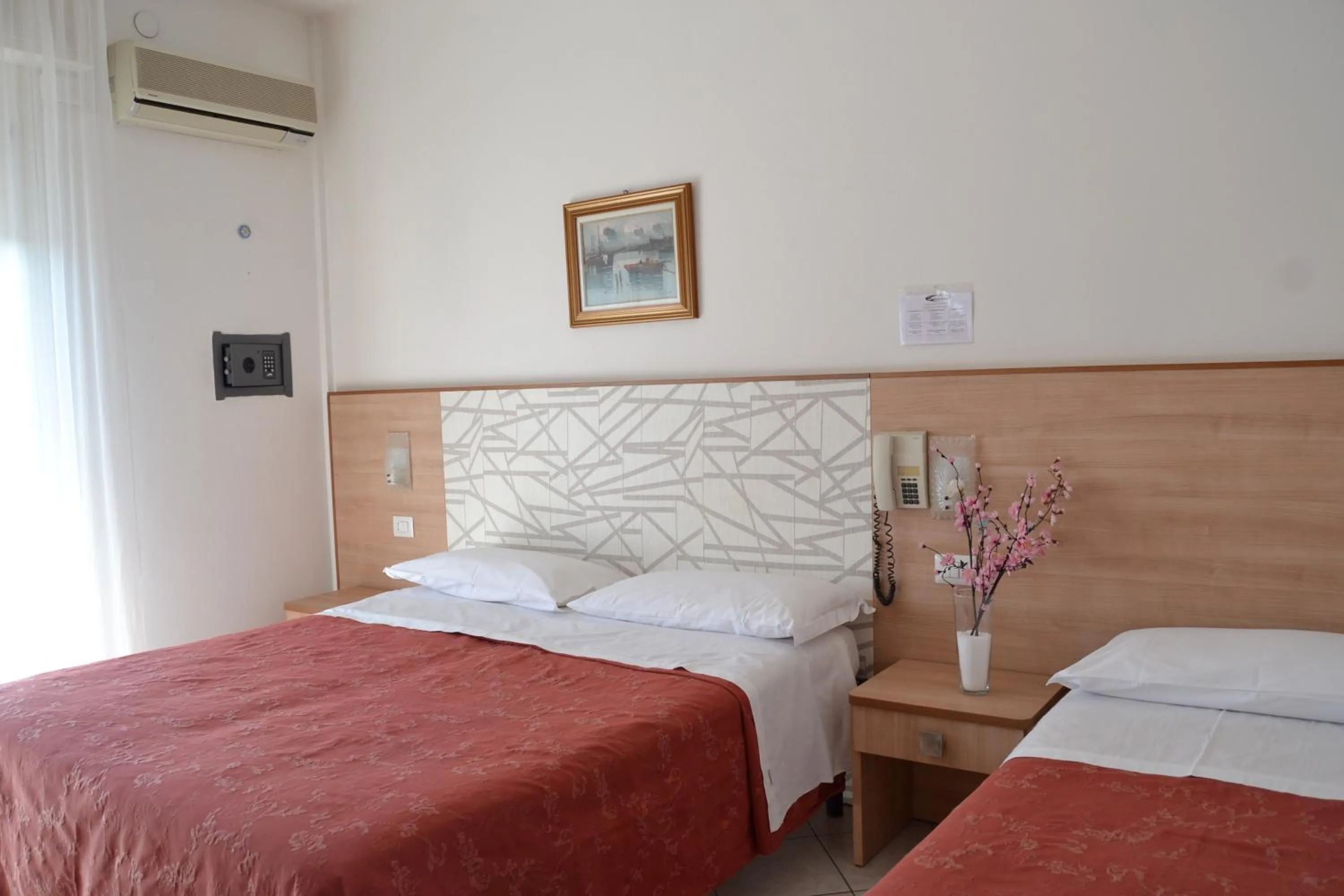 Bedroom, Bed in Hotel Zenith