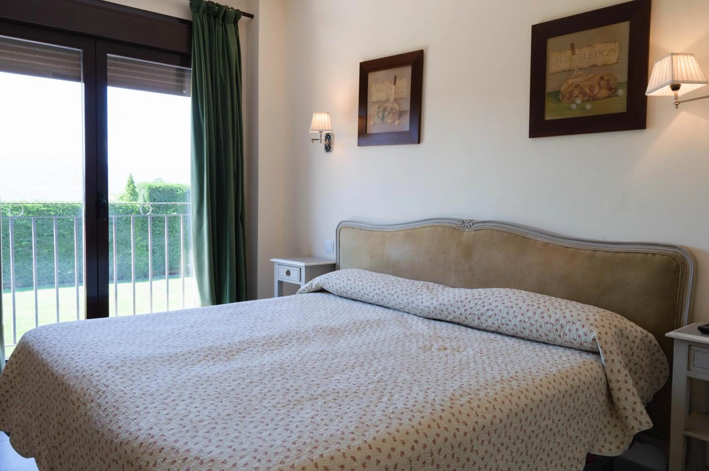 Area and facilities, Bed in Hotel El Rondón