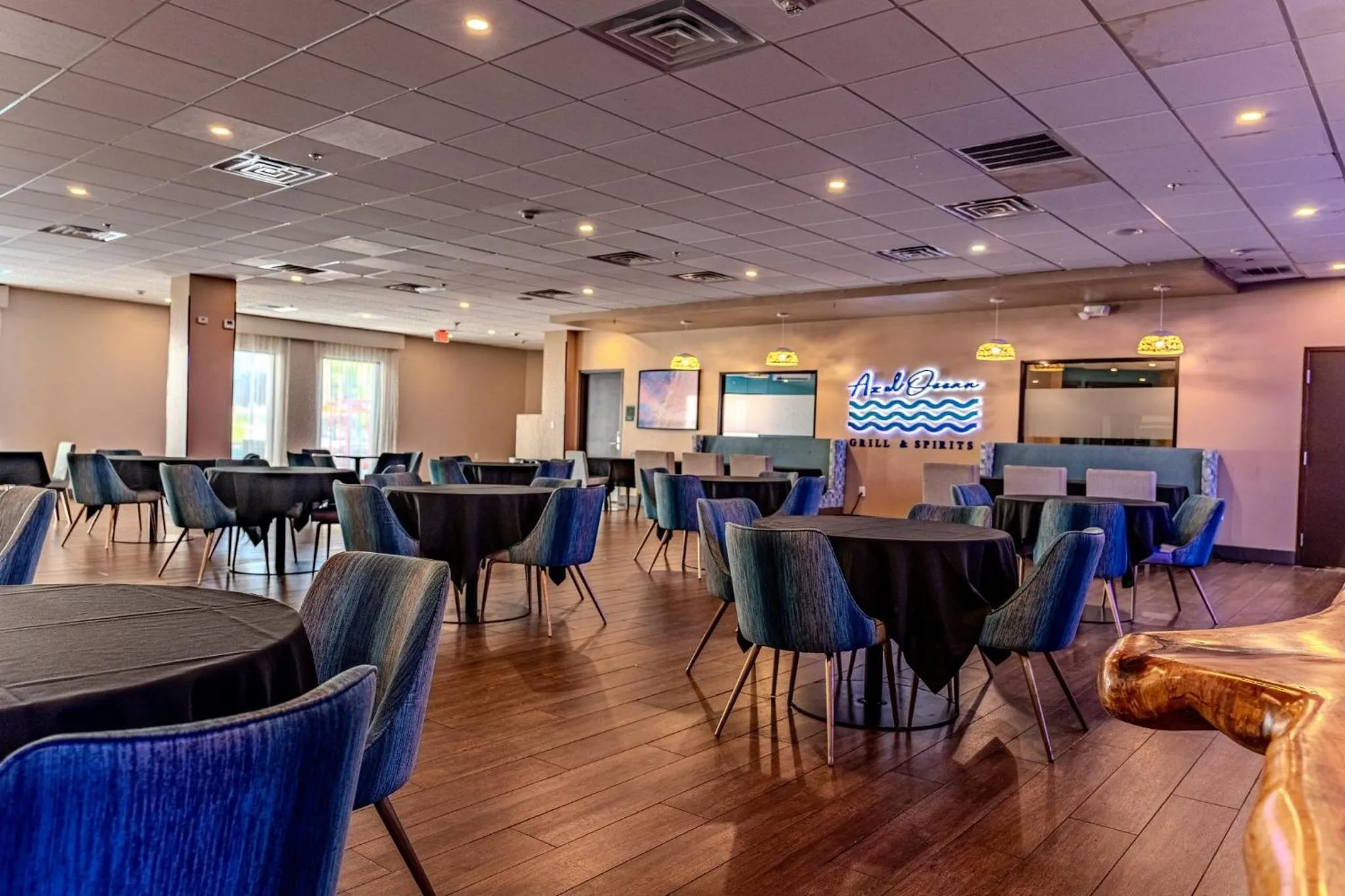 Restaurant/places to eat in Holiday Inn Resort South Padre Island-Beach Front by IHG