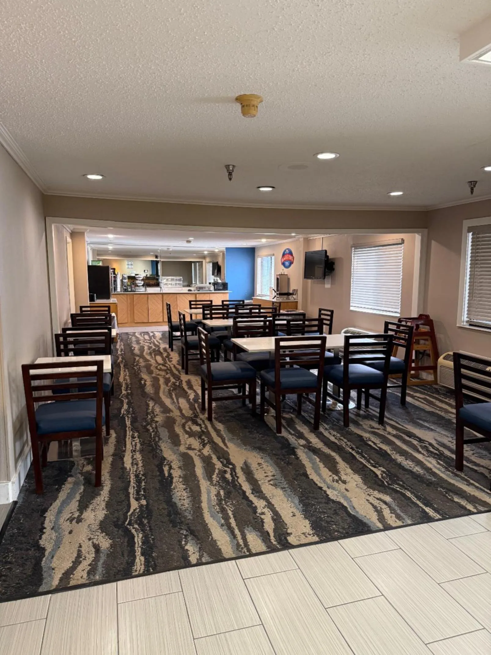 Breakfast in Baymont by Wyndham Columbia, MO