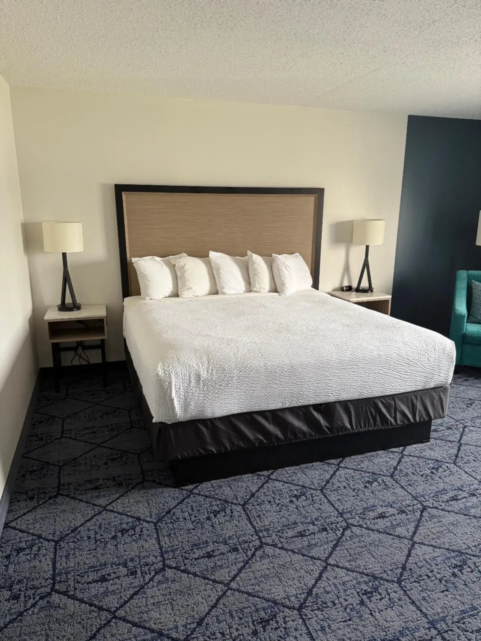 Bed in Baymont by Wyndham Columbia, MO Bed in Baymont by Wyndham Columbia, MO