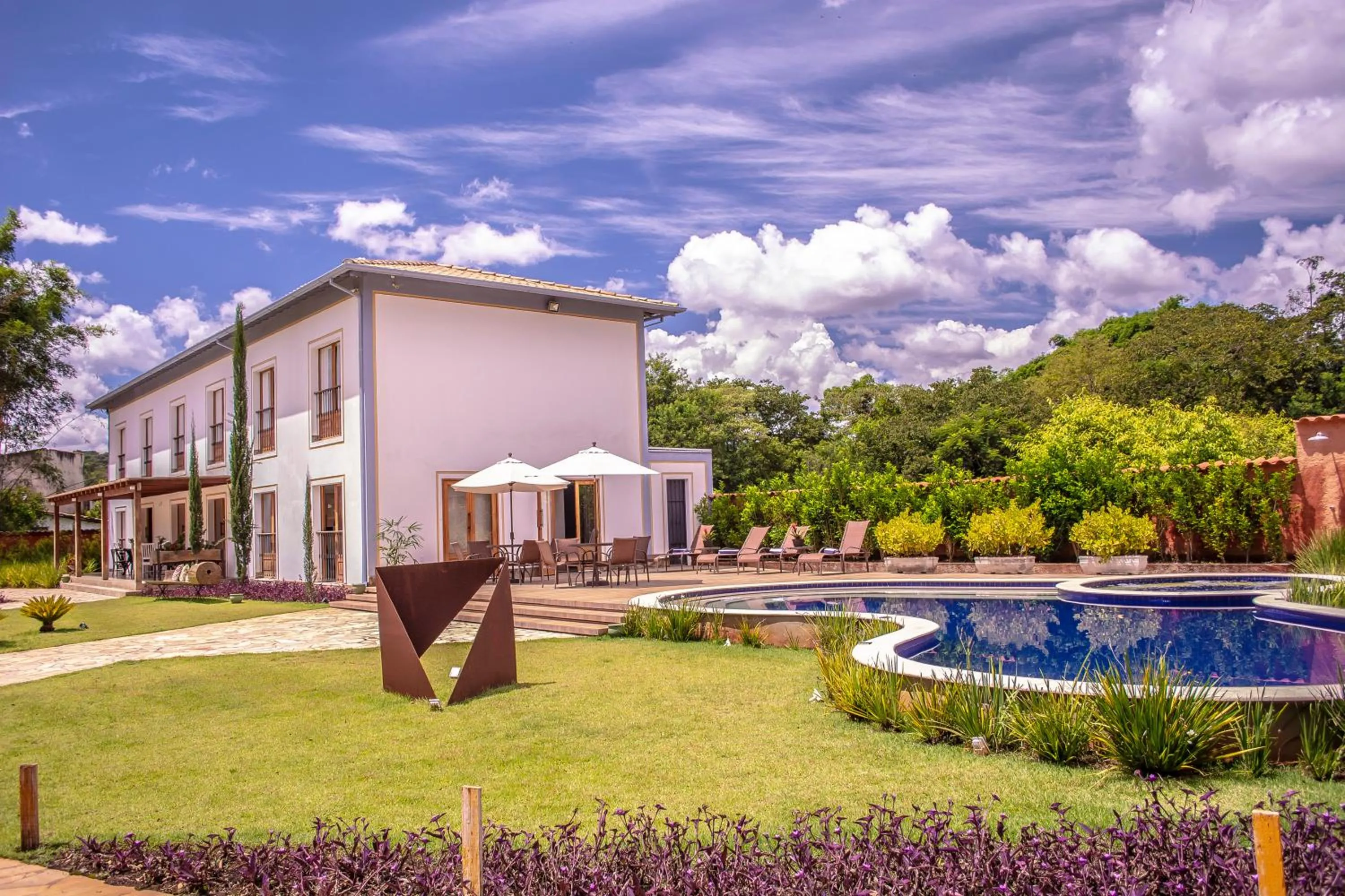 Swimming pool in Pousada Solar da Imperatriz