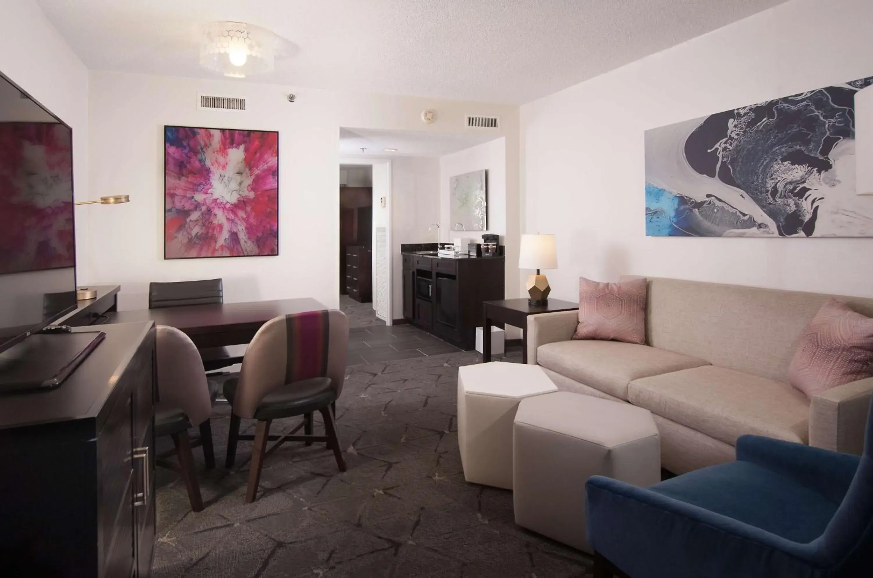 Living room in Embassy Suites by Hilton Raleigh Crabtree Living room in Embassy Suites by Hilton Raleigh Crabtree