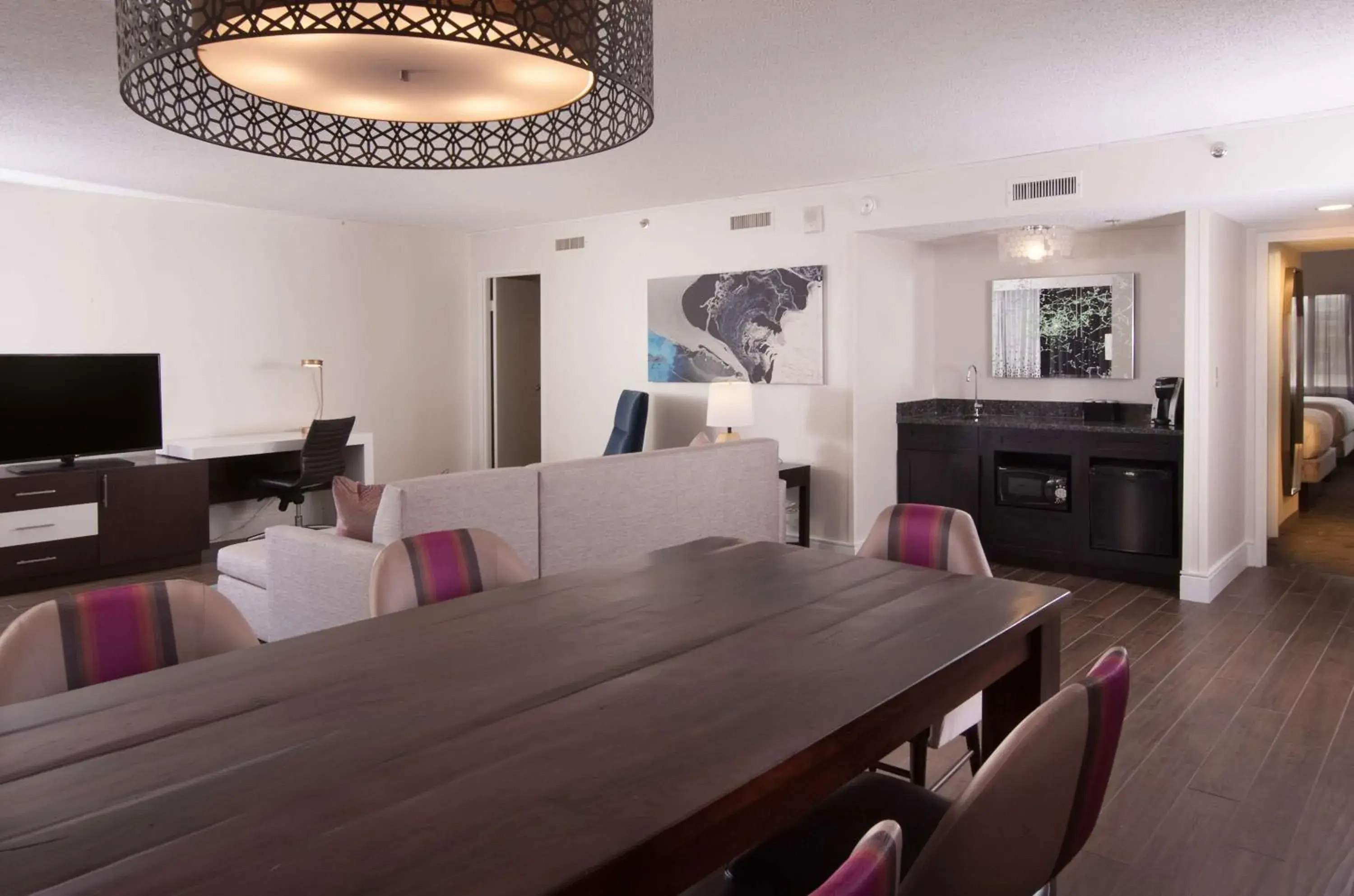 Living room in Embassy Suites by Hilton Raleigh Crabtree Living room in Embassy Suites by Hilton Raleigh Crabtree