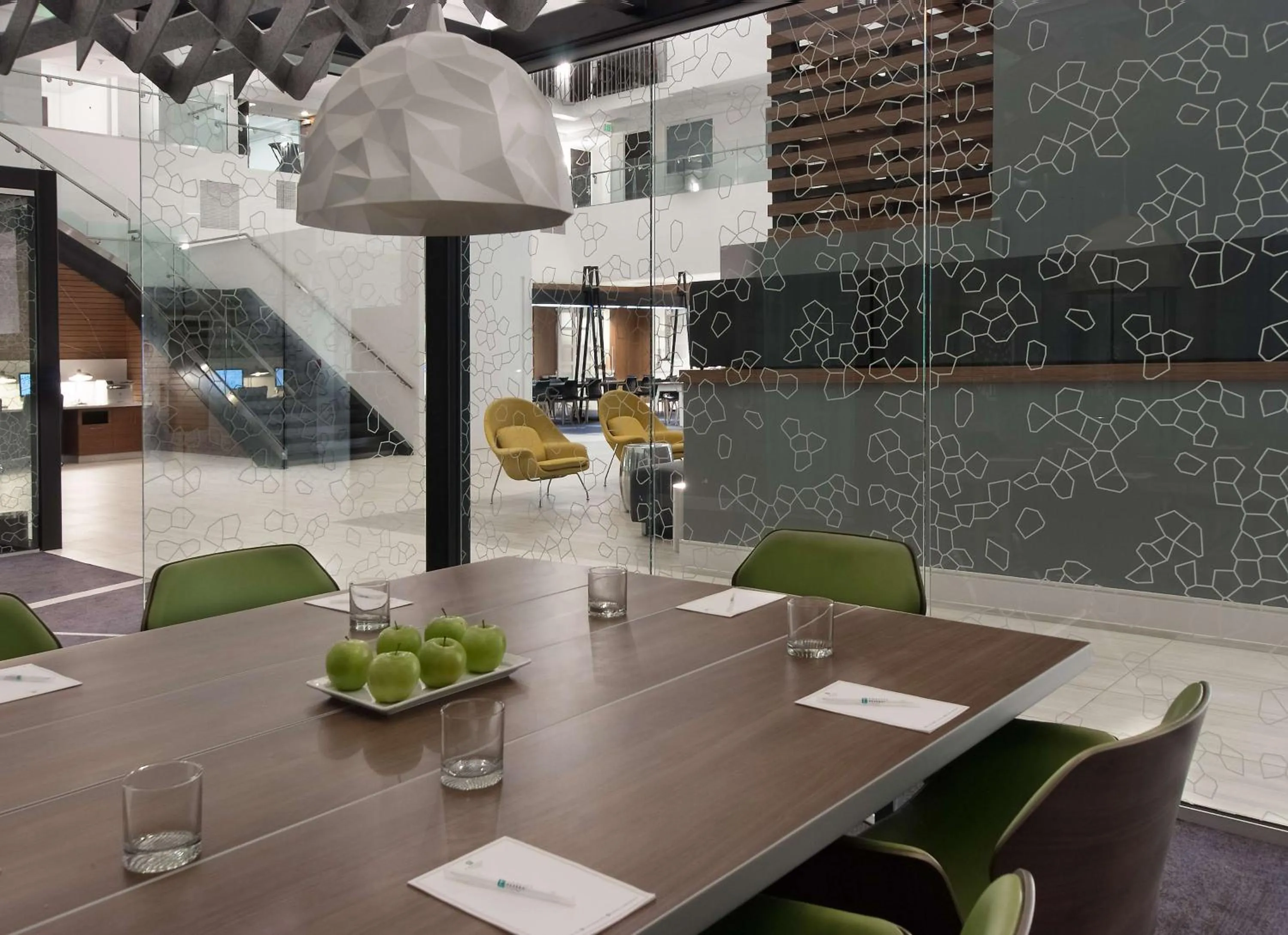 Meeting/conference room in Embassy Suites by Hilton Raleigh Crabtree