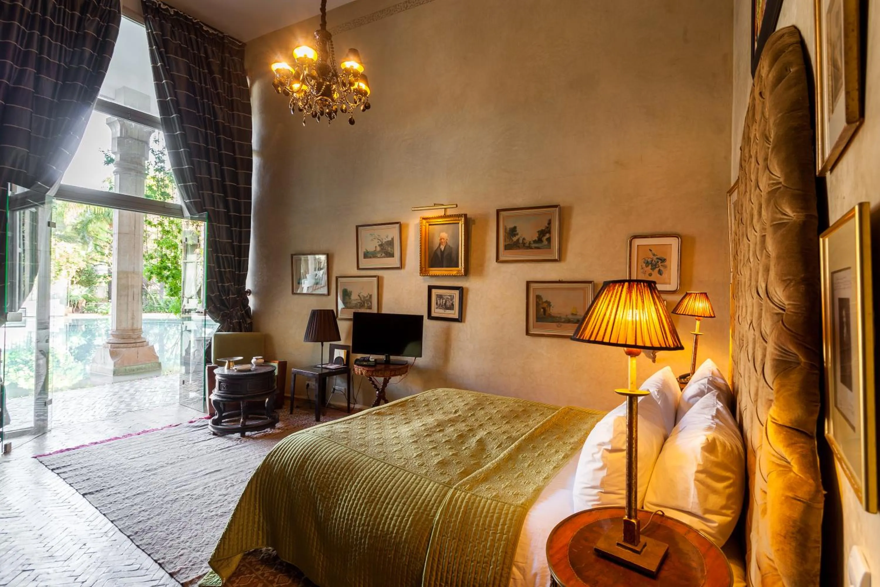 Bedroom, Bed in Le Palais Rhoul and Spa