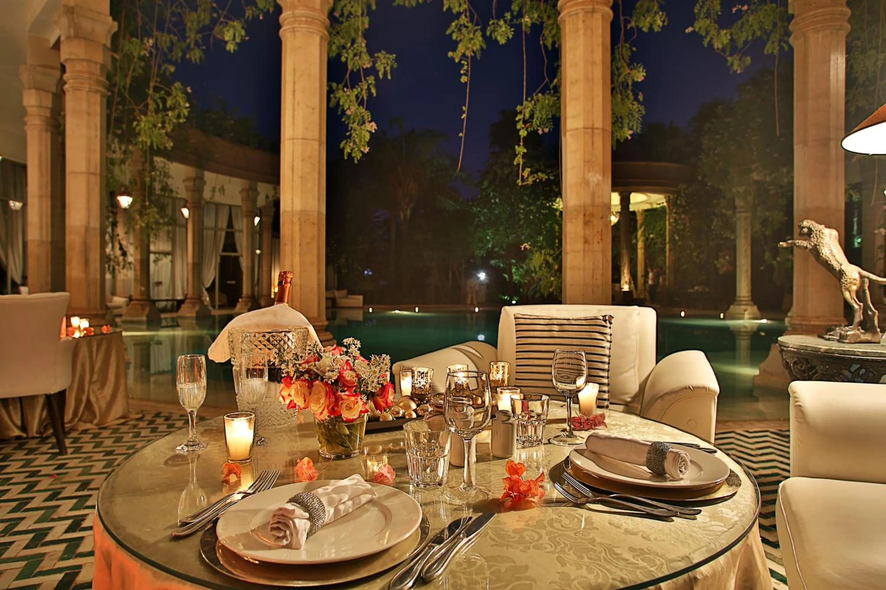 Restaurant/places to eat in Le Palais Rhoul and Spa