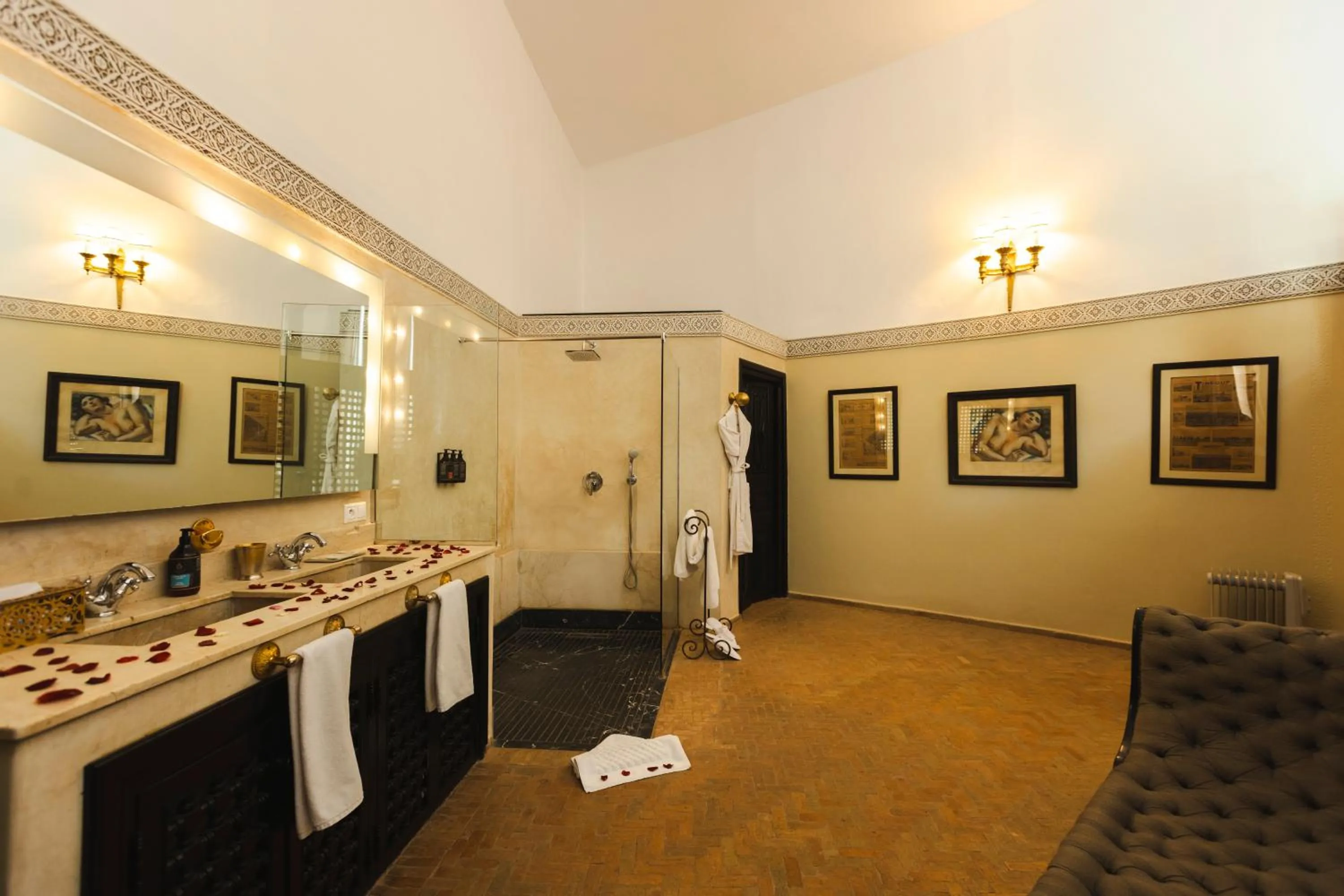 Bathroom in Le Palais Rhoul and Spa