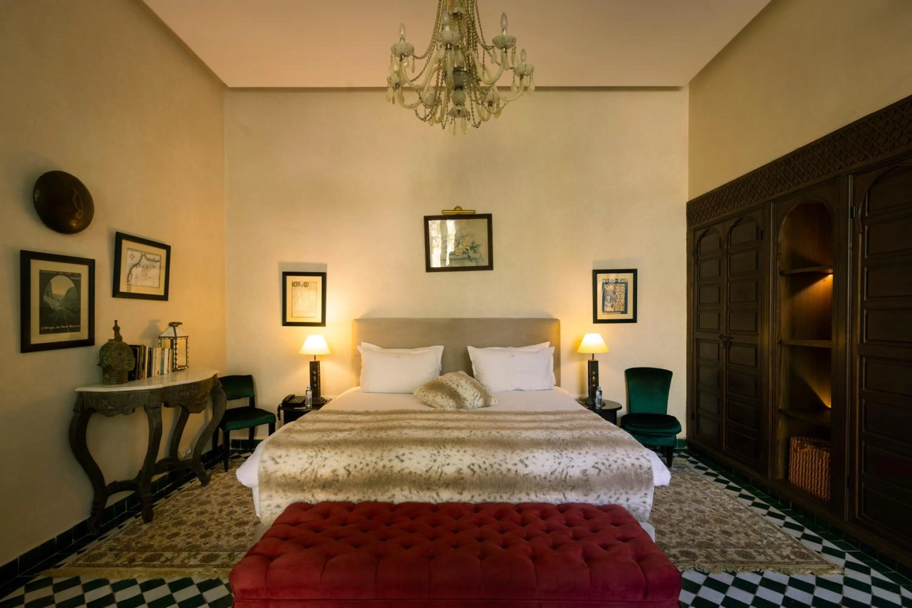 Photo of the whole room, Bed in Le Palais Rhoul and Spa