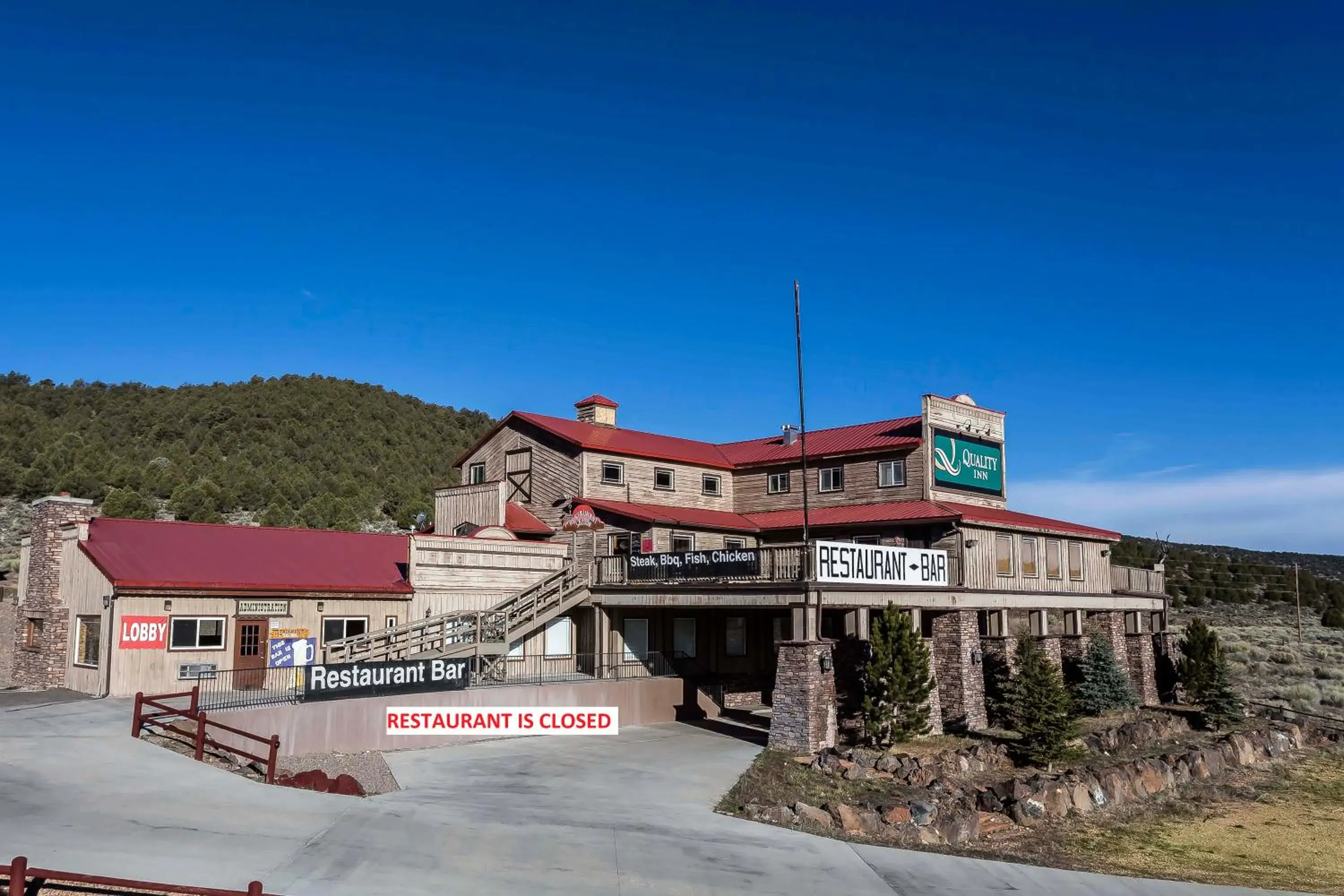 Property building in Quality Inn Bryce Canyon Property building in Quality Inn Bryce Canyon